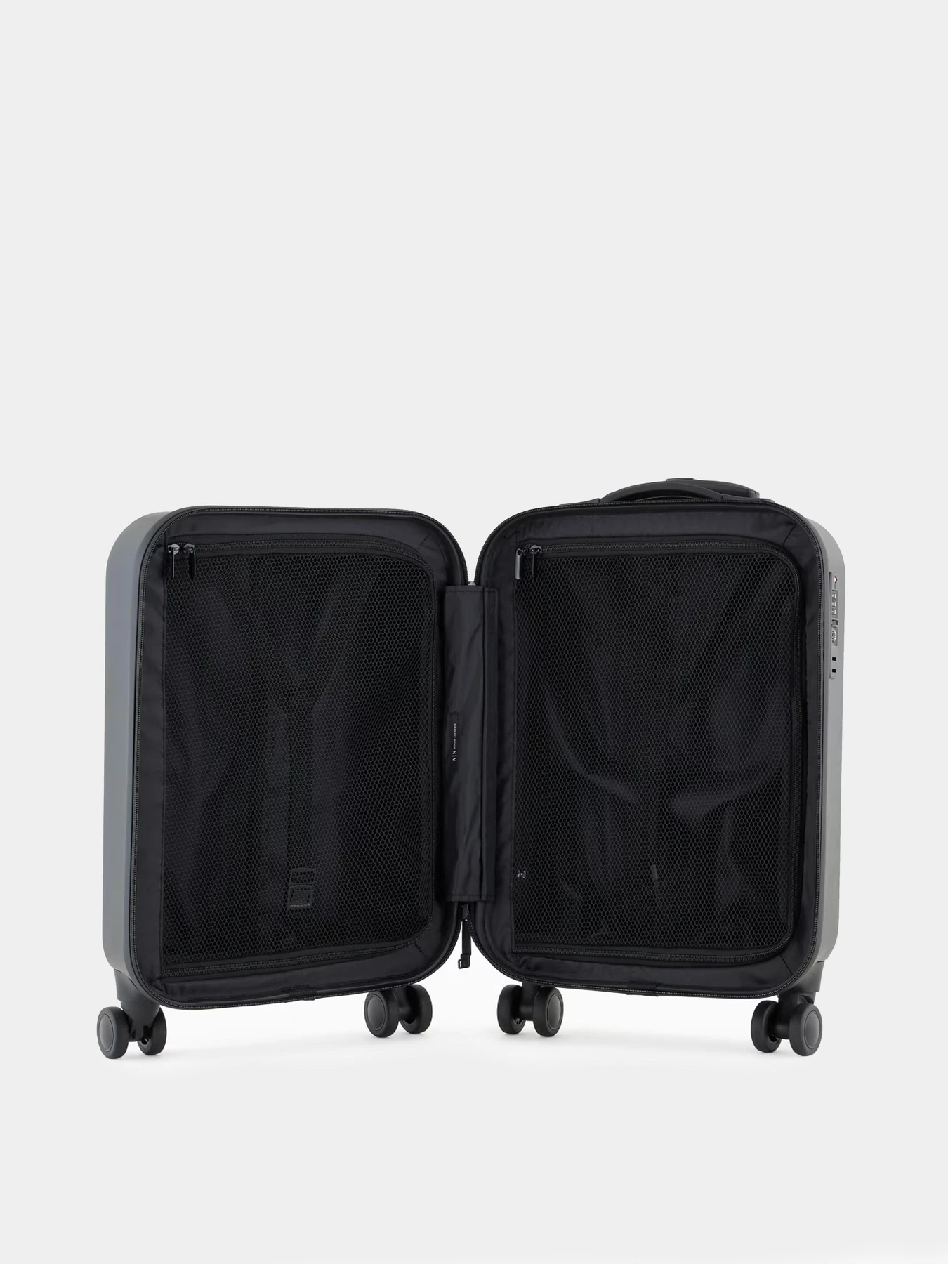 Дорожные сумки и чемоданы Armani Exchange модель XM000899-AF13793-UC001 Дорожные сумки и чемоданы Armani Exchange модель XM000899-AF13793-UC001 Фото