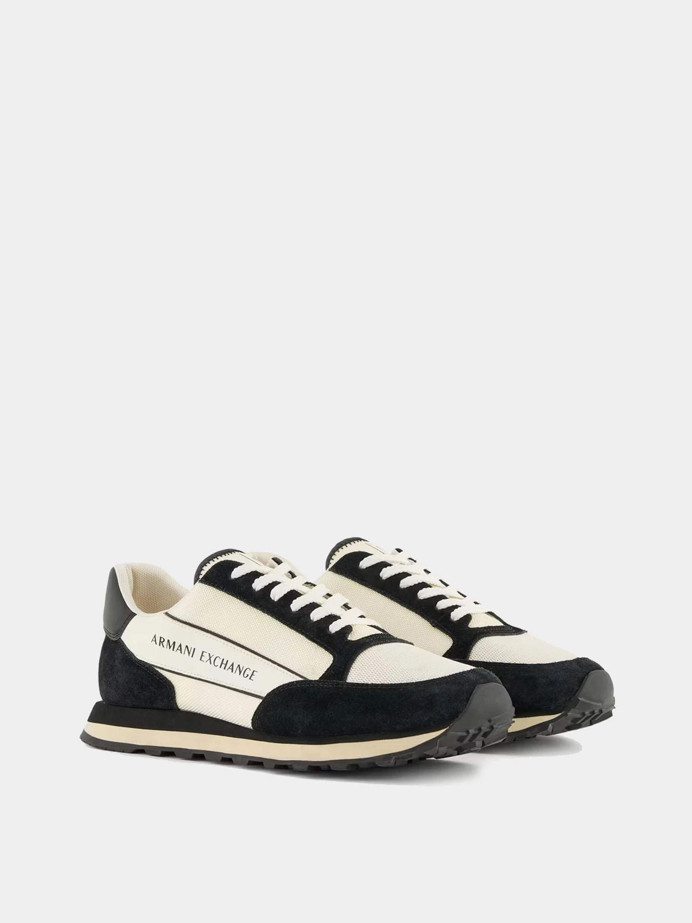 Кроссовки Armani Exchange модель XUX083-XV263-A001 Кроссовки Armani Exchange модель XUX083-XV263-A001 Фото