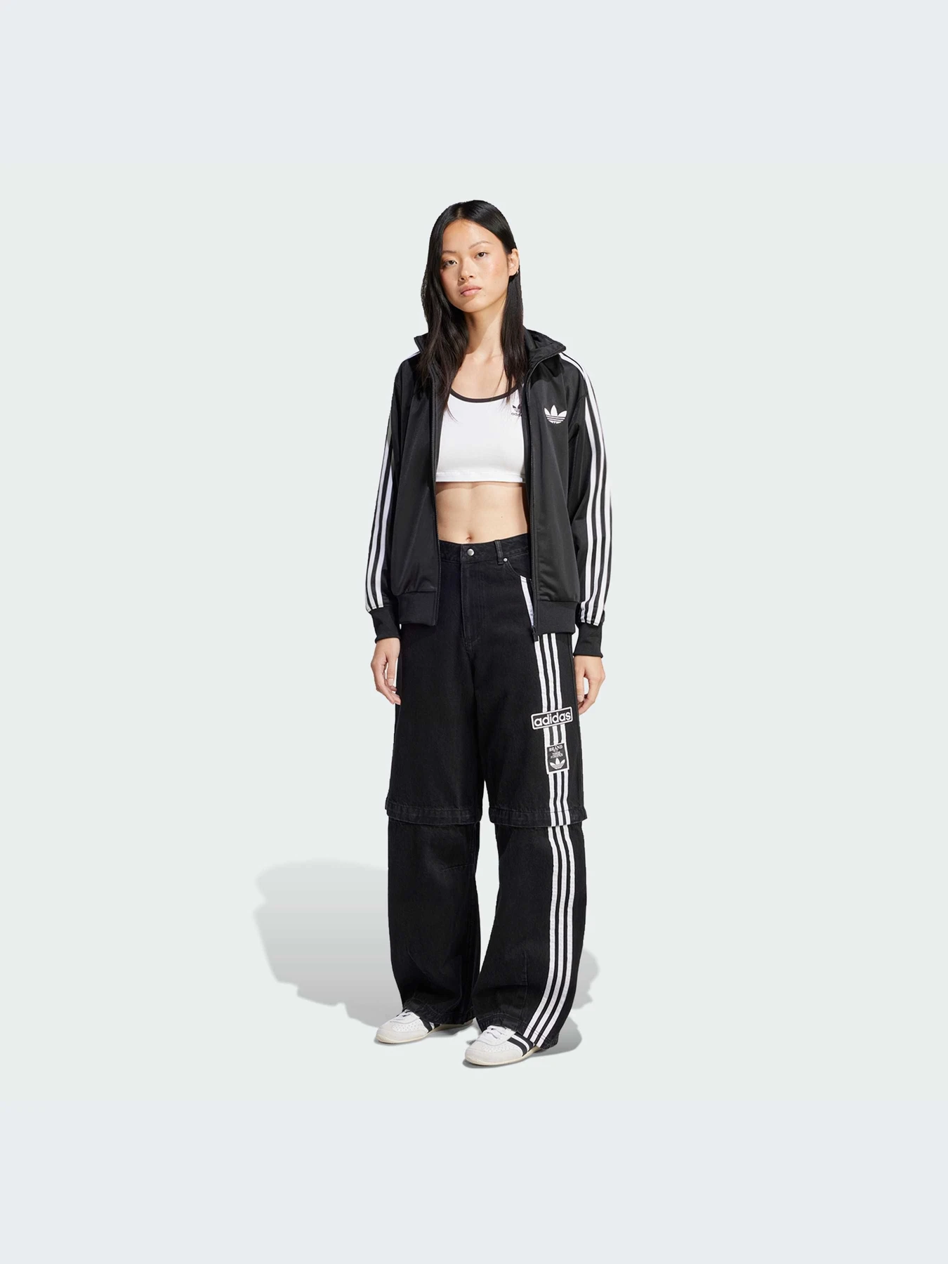 Брюки Adidas Adicolor модель JD0082-KZ Брюки Adidas Adicolor модель JD0082-KZ Фото