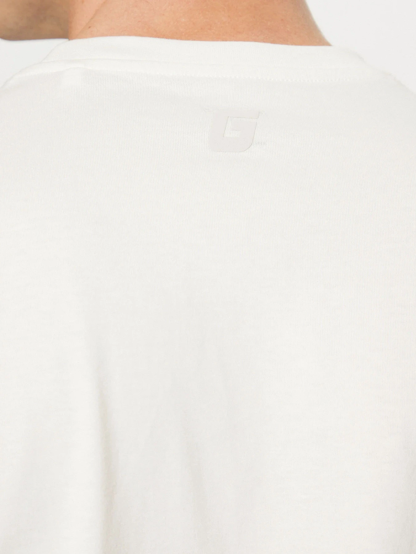 Футболки и поло GUESS модель Z4BI02-I3Z14-G018 Футболки и поло GUESS модель Z4BI02-I3Z14-G018 Фото