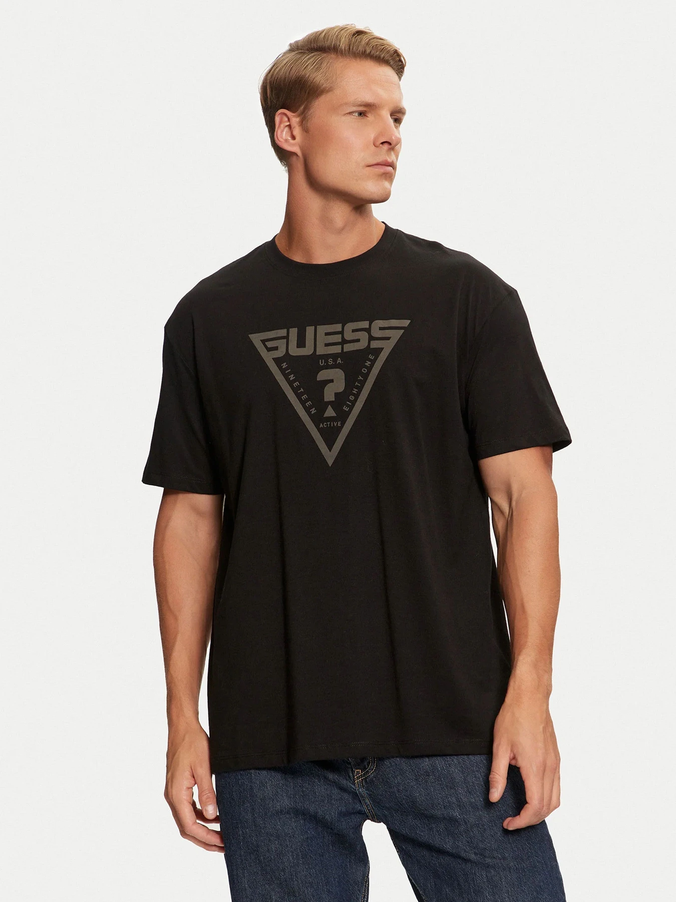 Футболки и поло GUESS модель Z4BI02-I3Z14-JBLK Футболки и поло GUESS модель Z4BI02-I3Z14-JBLK Фото
