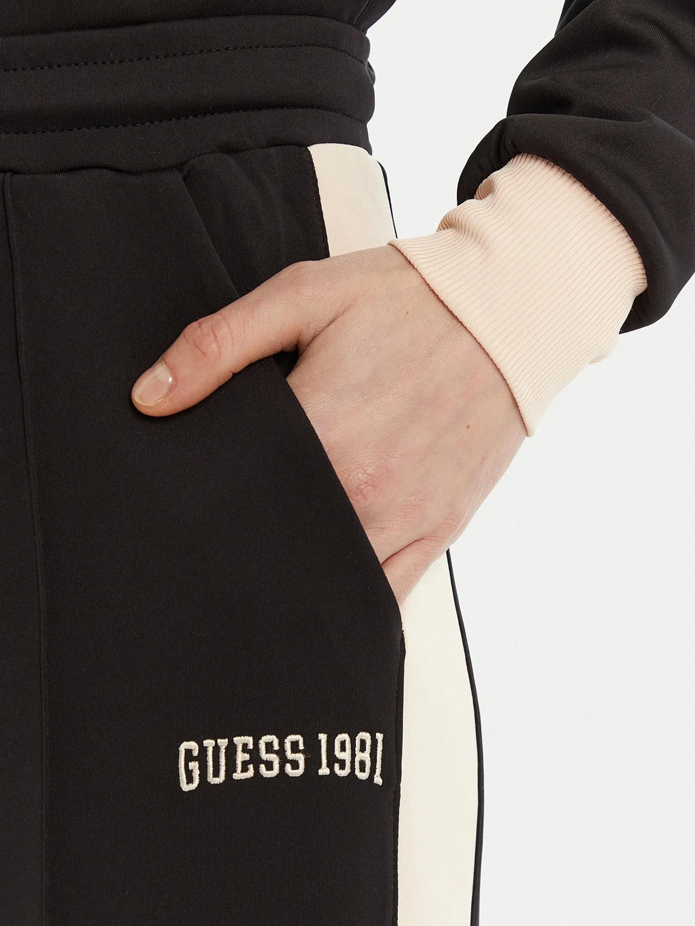 Брюки GUESS модель V5RB00-KCO72-G1I9 Фото