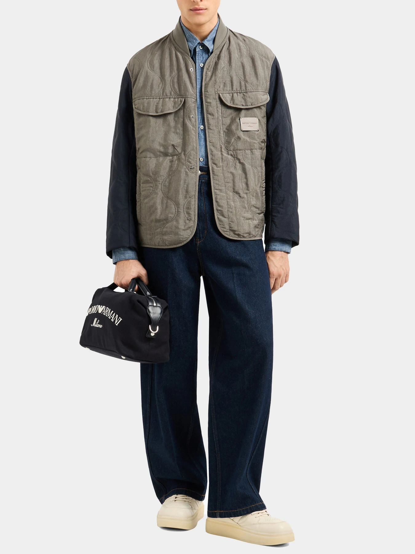 Рубашки Emporio Armani модель EM001527-AF15346-U9378 Рубашки Emporio Armani модель EM001527-AF15346-U9378 Фото