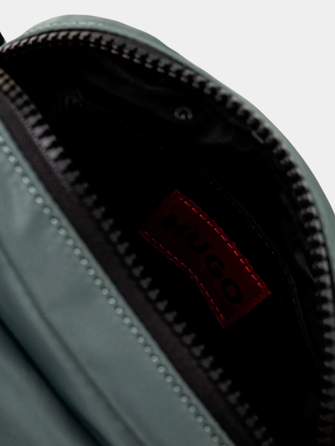 Сумки HUGO модель 50535643-343 Сумки HUGO модель 50535643-343 Фото