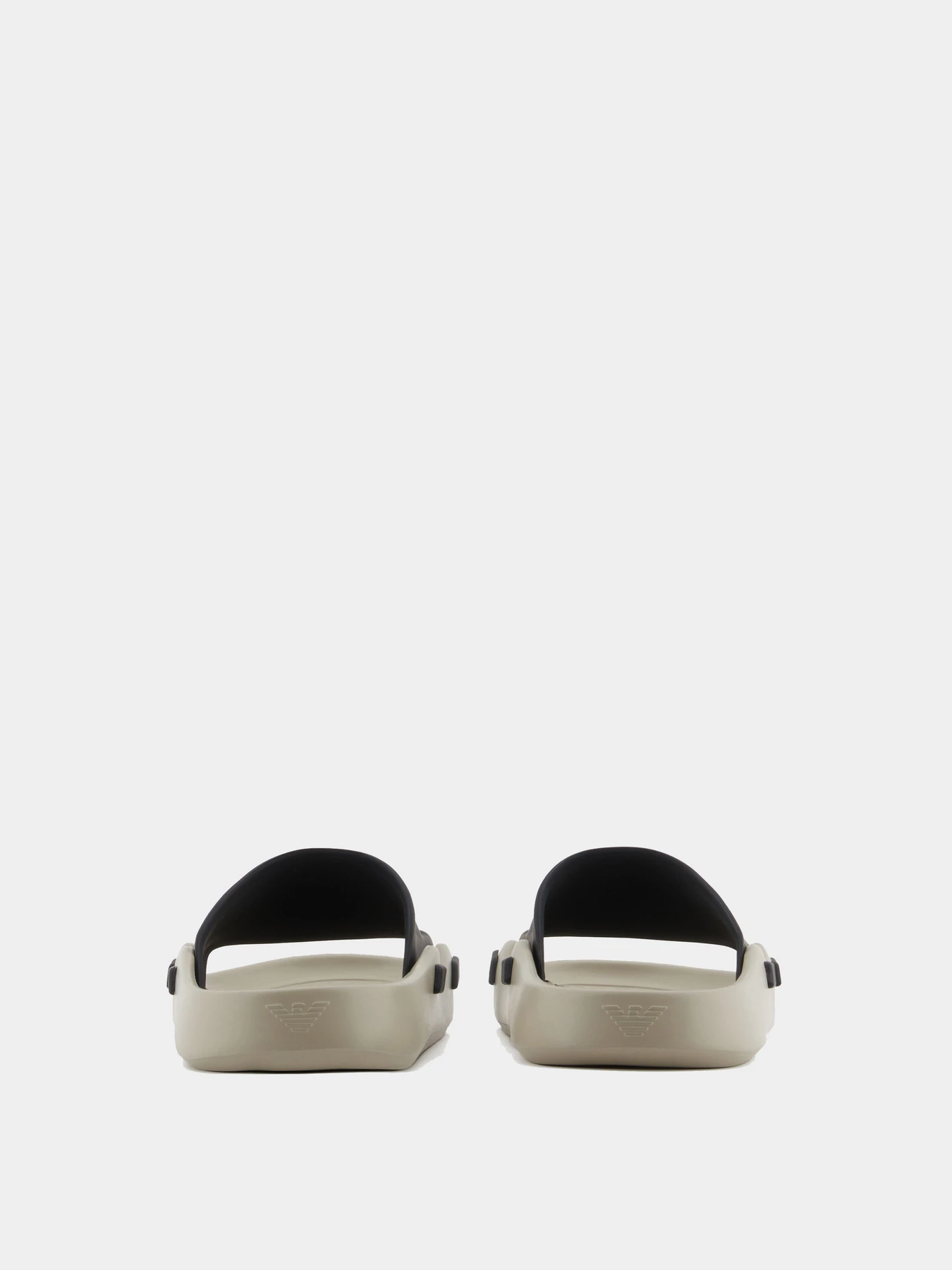 Шлёпанцы Emporio Armani модель XVPS15-XD444-U382 Шлёпанцы Emporio Armani модель XVPS15-XD444-U382 Фото