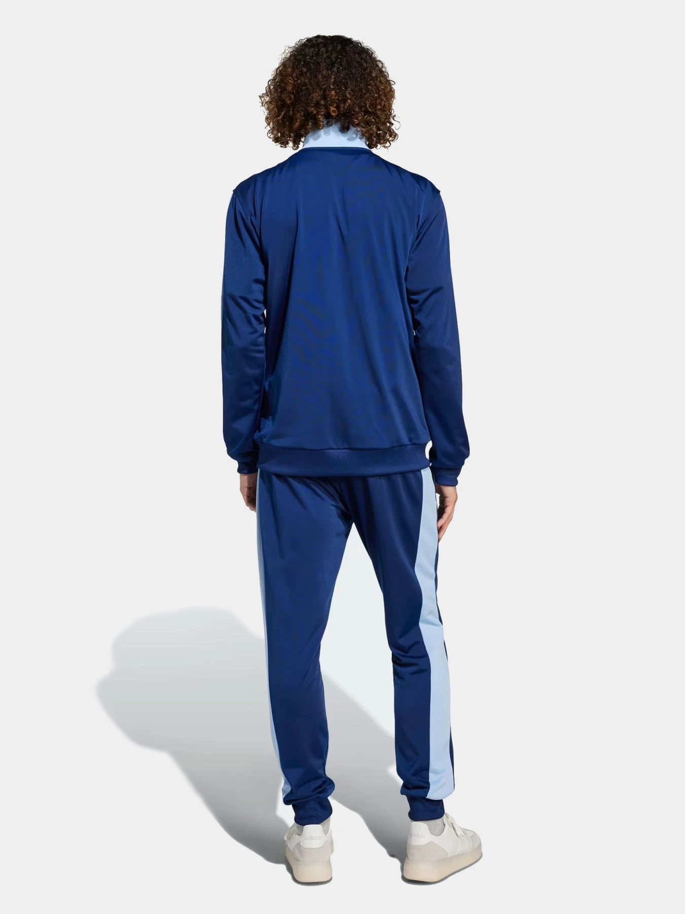 Костюмы Adidas модель JI8898 Костюмы Adidas модель JI8898 Фото