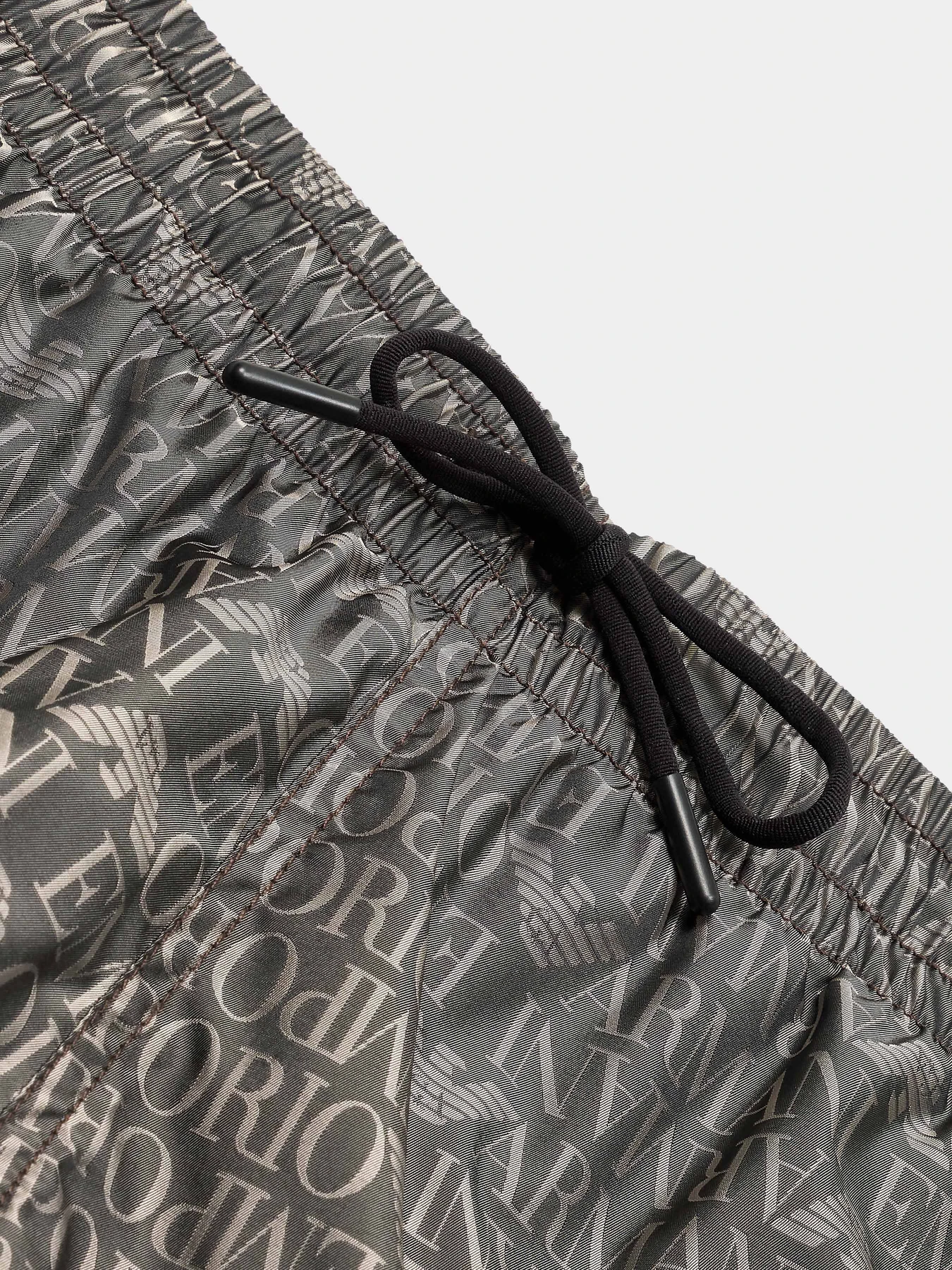 Одежда для пляжа Emporio Armani модель EM000583-AF12352-FC109 Одежда для пляжа Emporio Armani модель EM000583-AF12352-FC109 Фото