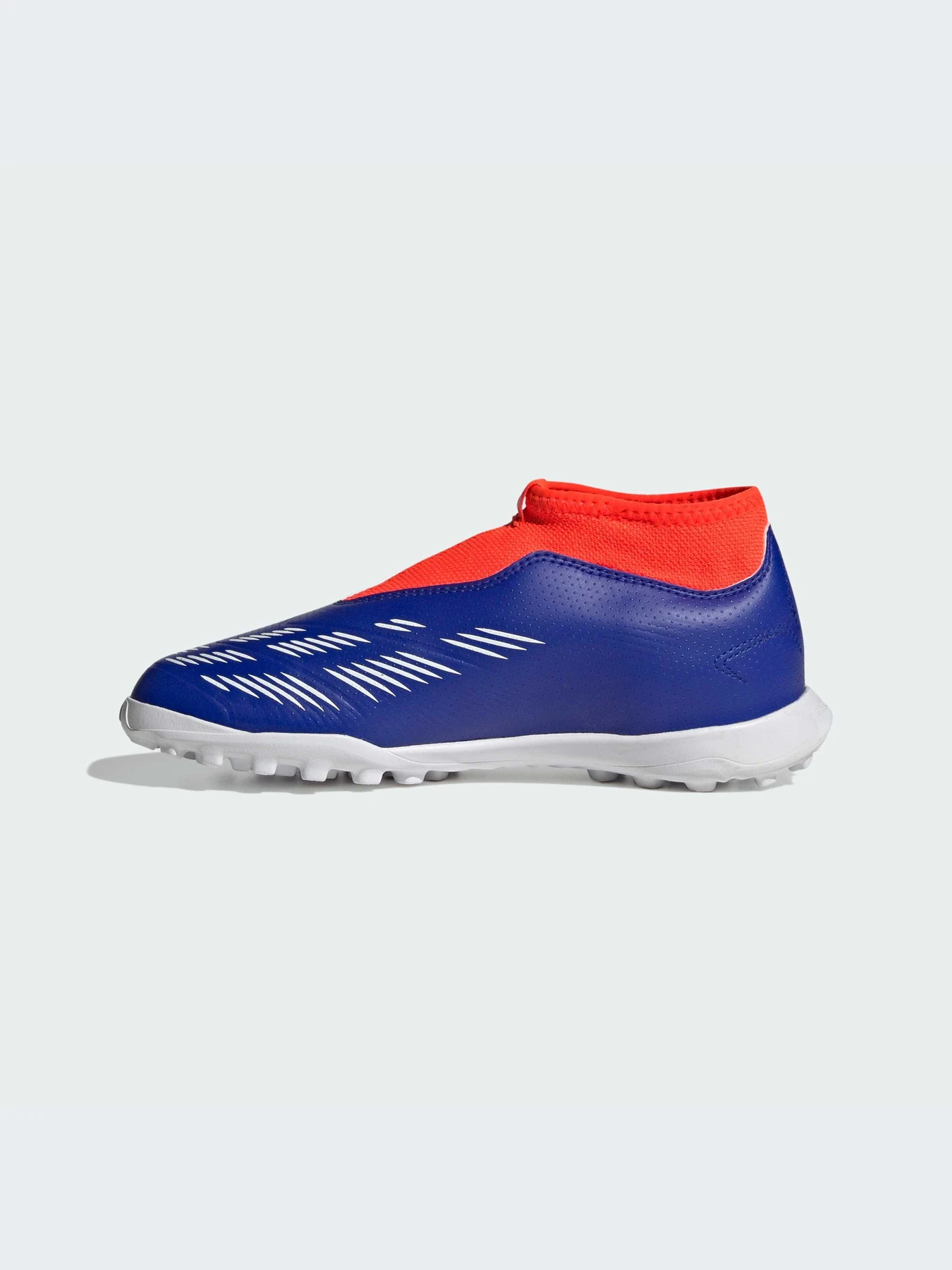 Кроссовки Adidas Predator модель IF6429-KZ Кроссовки Adidas Predator модель IF6429-KZ Фото