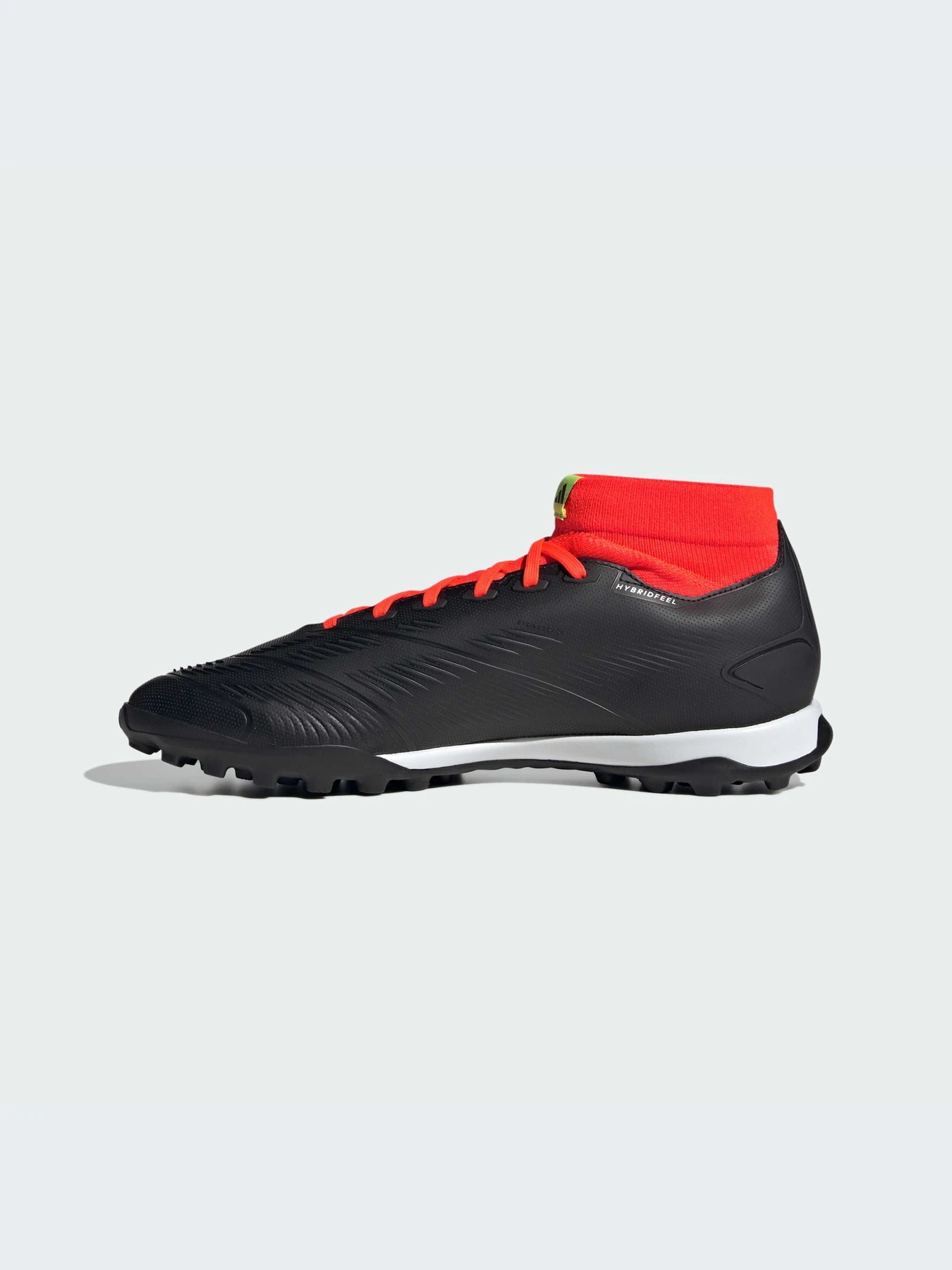 Кроссовки Adidas Predator модель IG7718-KZ Кроссовки Adidas Predator модель IG7718-KZ Фото