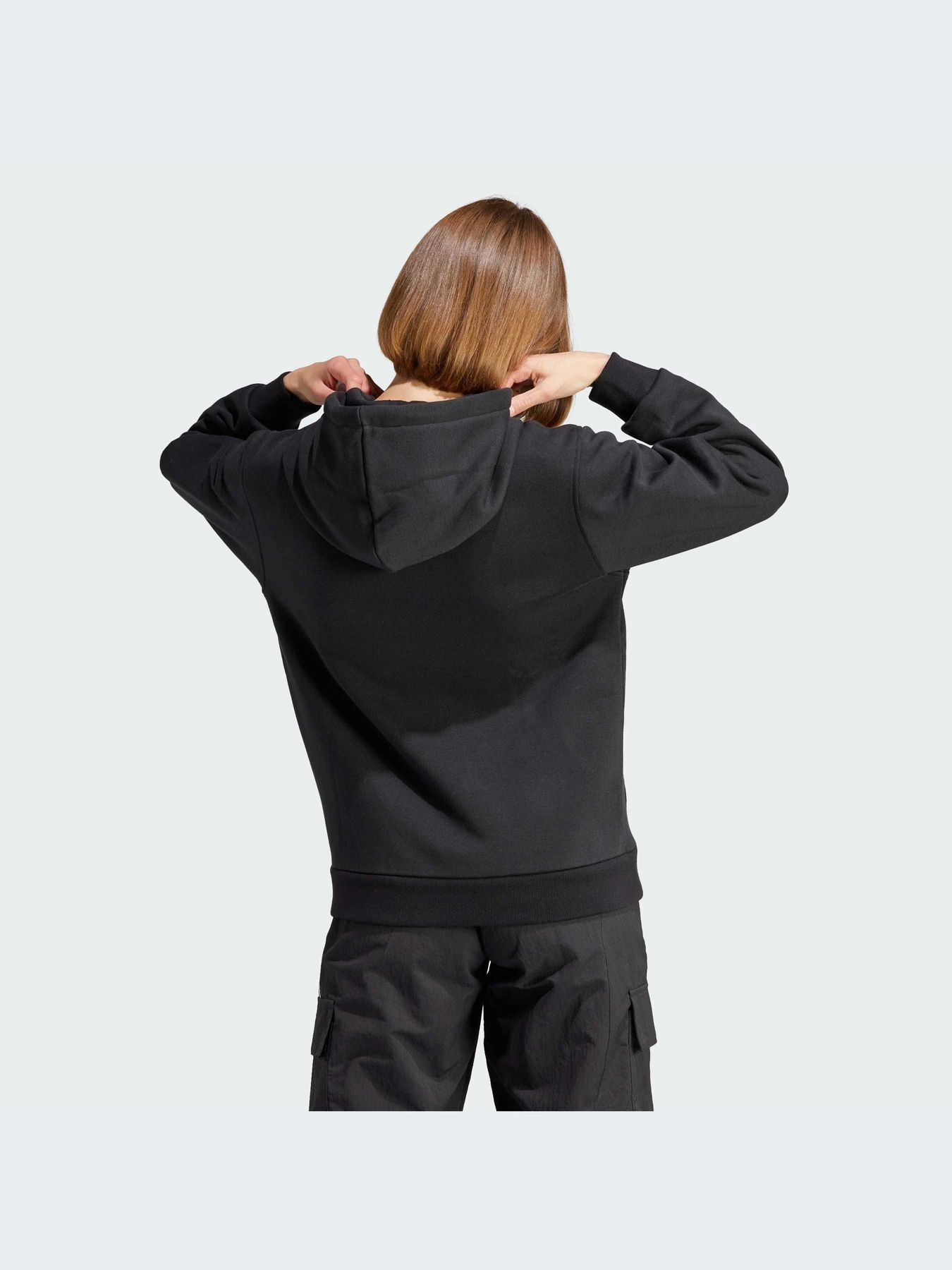 Худи и свитшоты Adidas Graphics модель II3179-KZ Худи и свитшоты Adidas Graphics модель II3179-KZ Фото