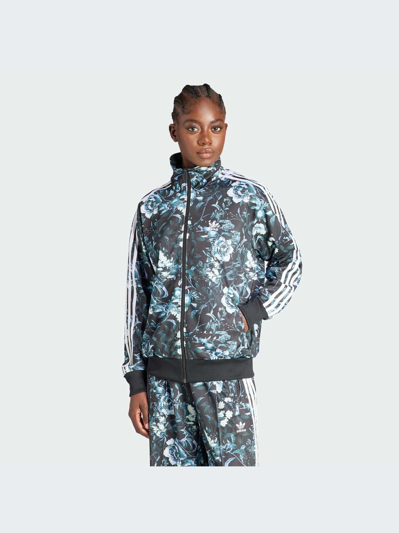 Худи и свитшоты Adidas Graphics модель II3182-KZ Худи и свитшоты Adidas Graphics модель II3182-KZ Фото