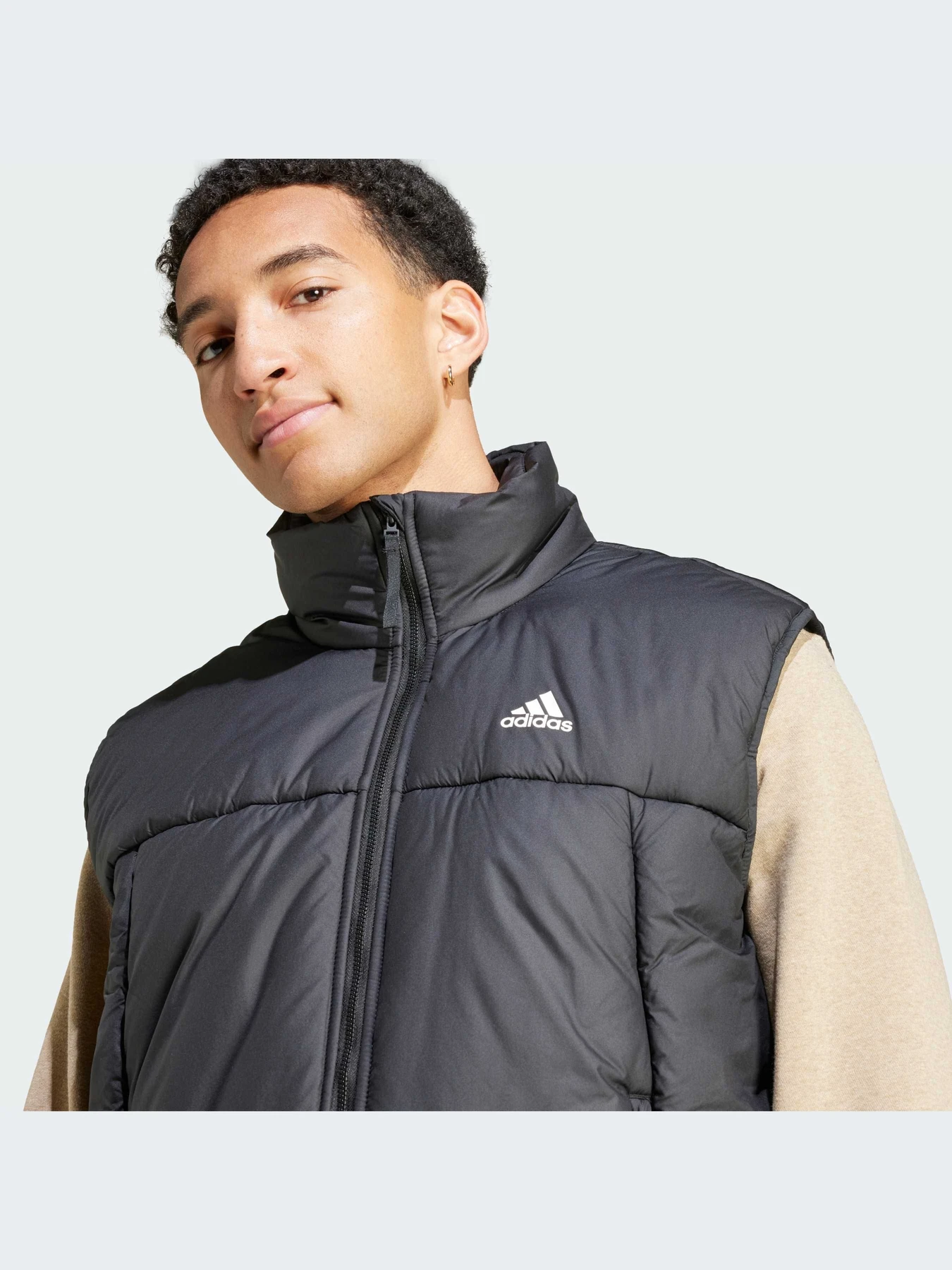 Куртки и дубленки Adidas модель IV9245-KZ Куртки и дубленки Adidas модель IV9245-KZ Фото