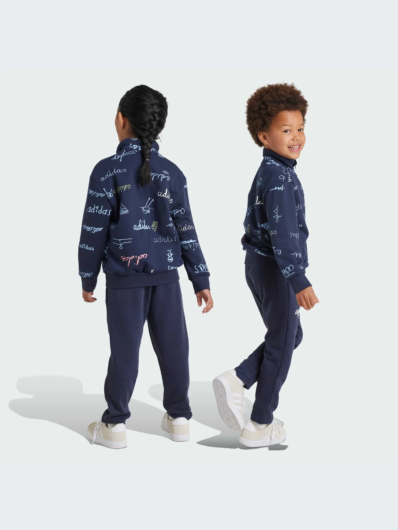 Костюмы Adidas модель IV9445-KZ Костюмы Adidas модель IV9445-KZ Фото