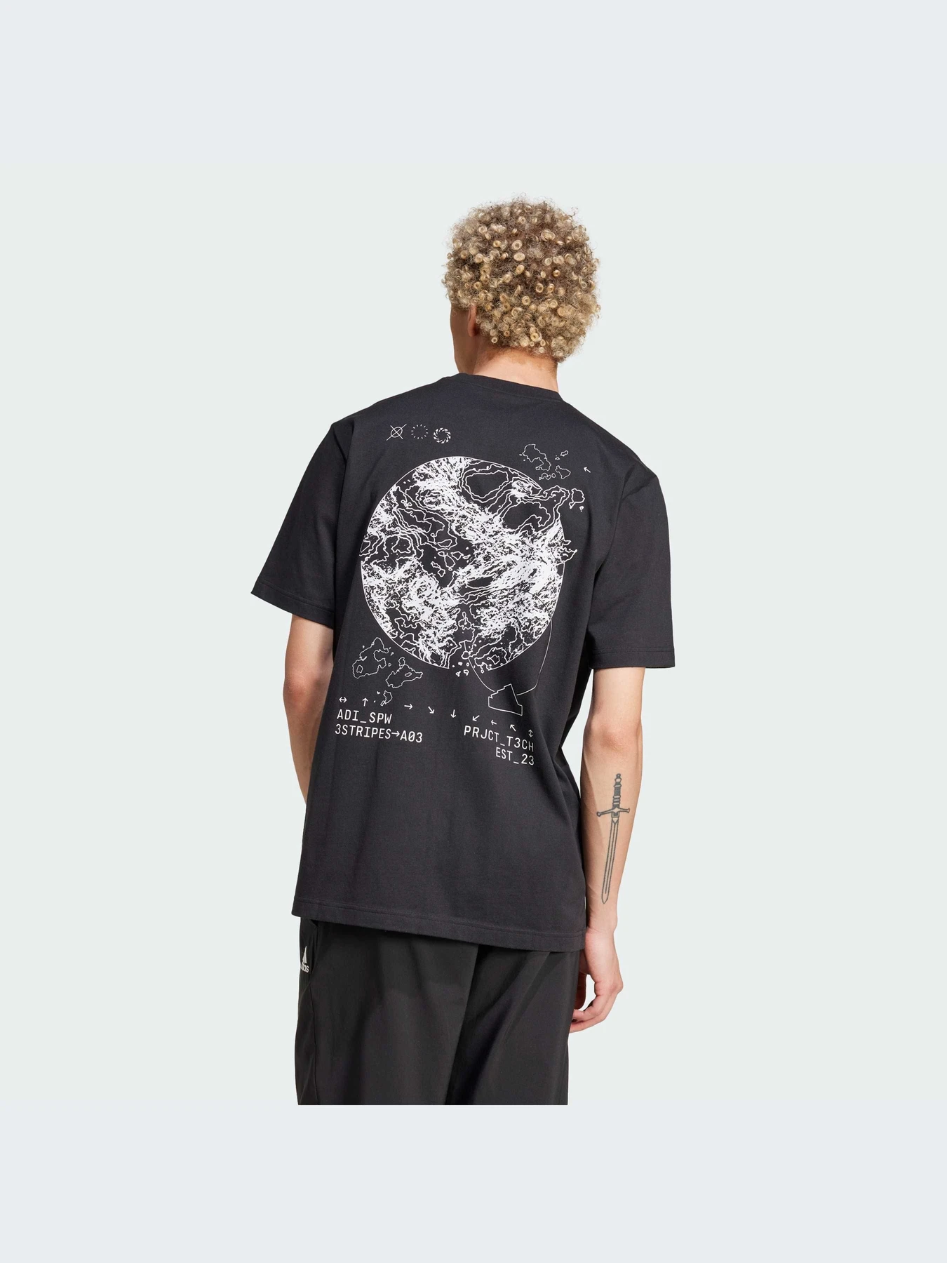 Футболки и поло Adidas модель IW2688-KZ Футболки и поло Adidas модель IW2688-KZ Фото