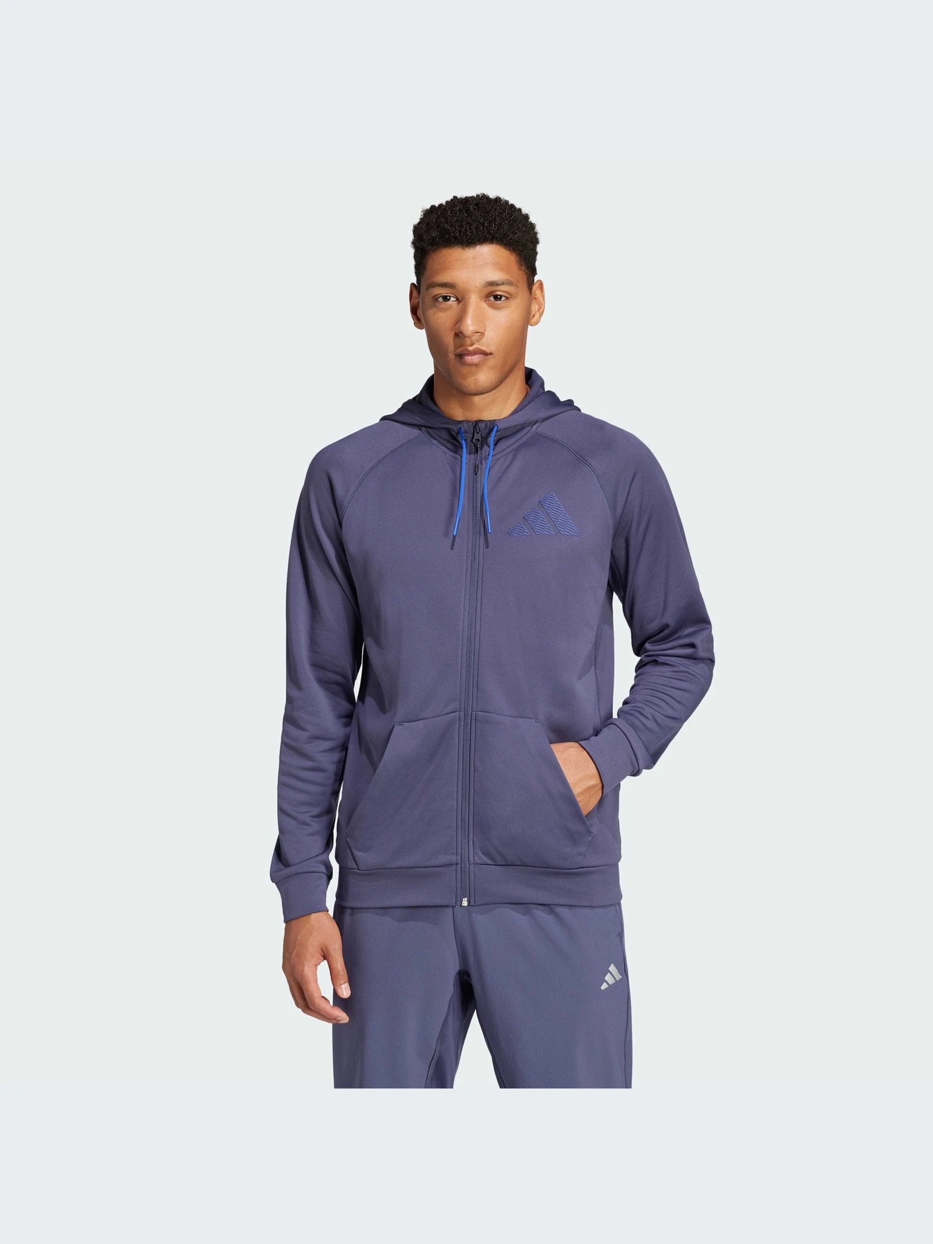 Худи и свитшоты Adidas модель IX9035-KZ Худи и свитшоты Adidas модель IX9035-KZ Фото