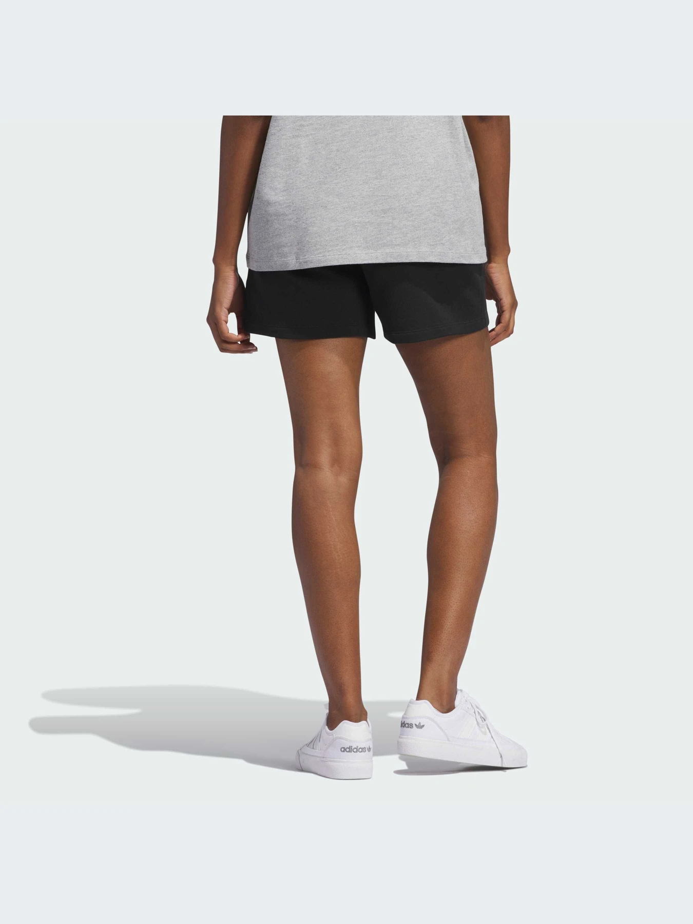 Шорты Adidas модель IY7343-KZ Шорты Adidas модель IY7343-KZ Фото