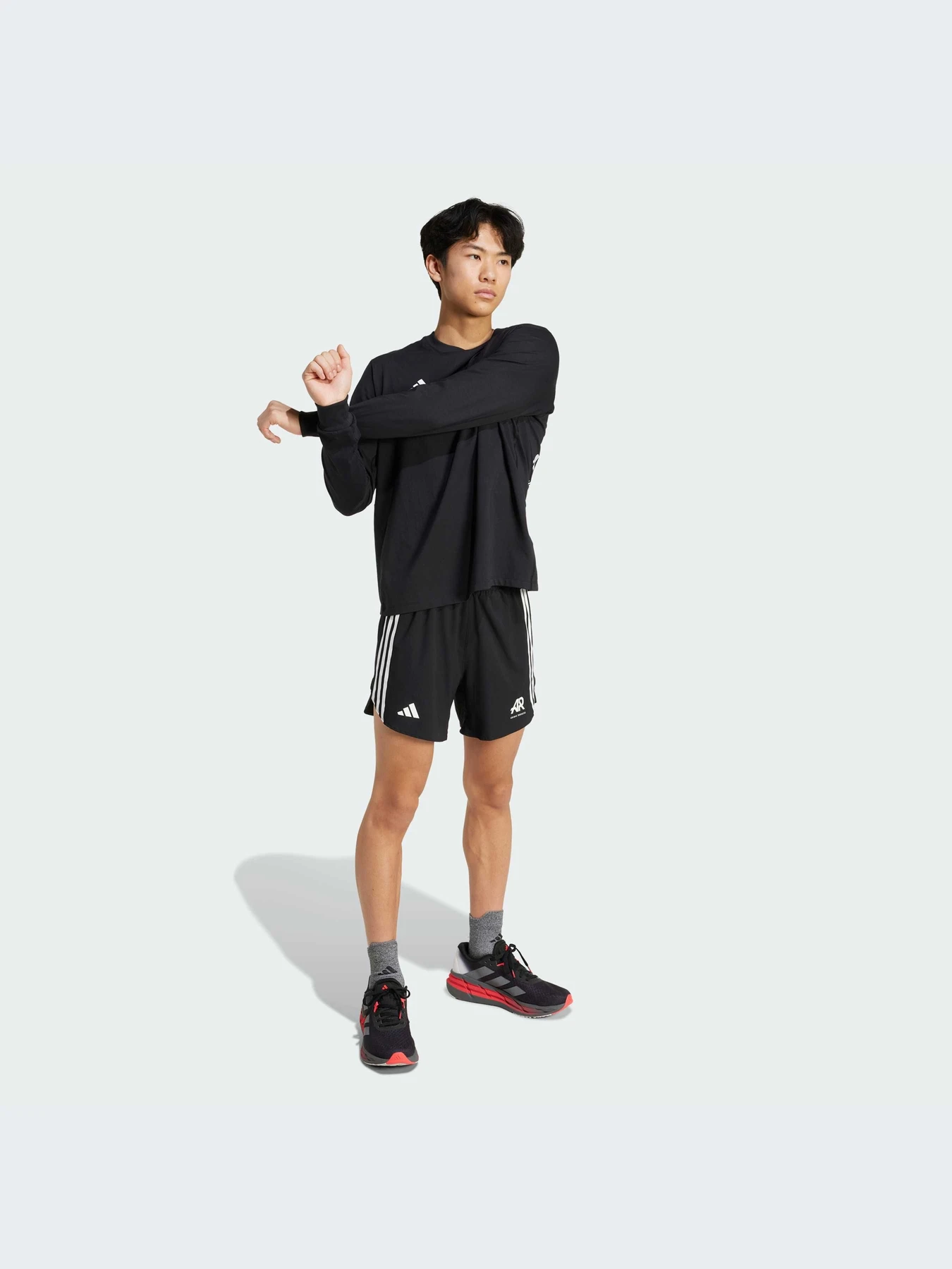 Худи и свитшоты Adidas модель JC7364-KZ Худи и свитшоты Adidas модель JC7364-KZ Фото