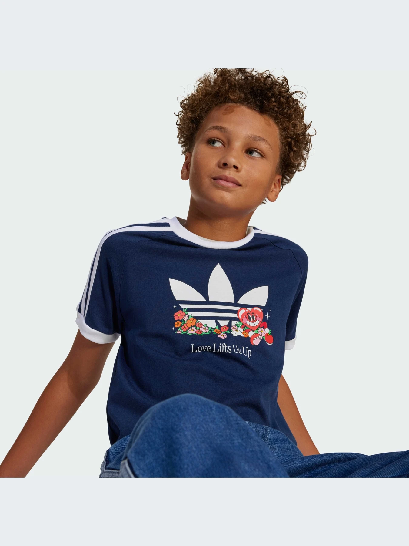 Футболки и поло Adidas Graphics модель JD0389-KZ Футболки и поло Adidas Graphics модель JD0389-KZ Фото