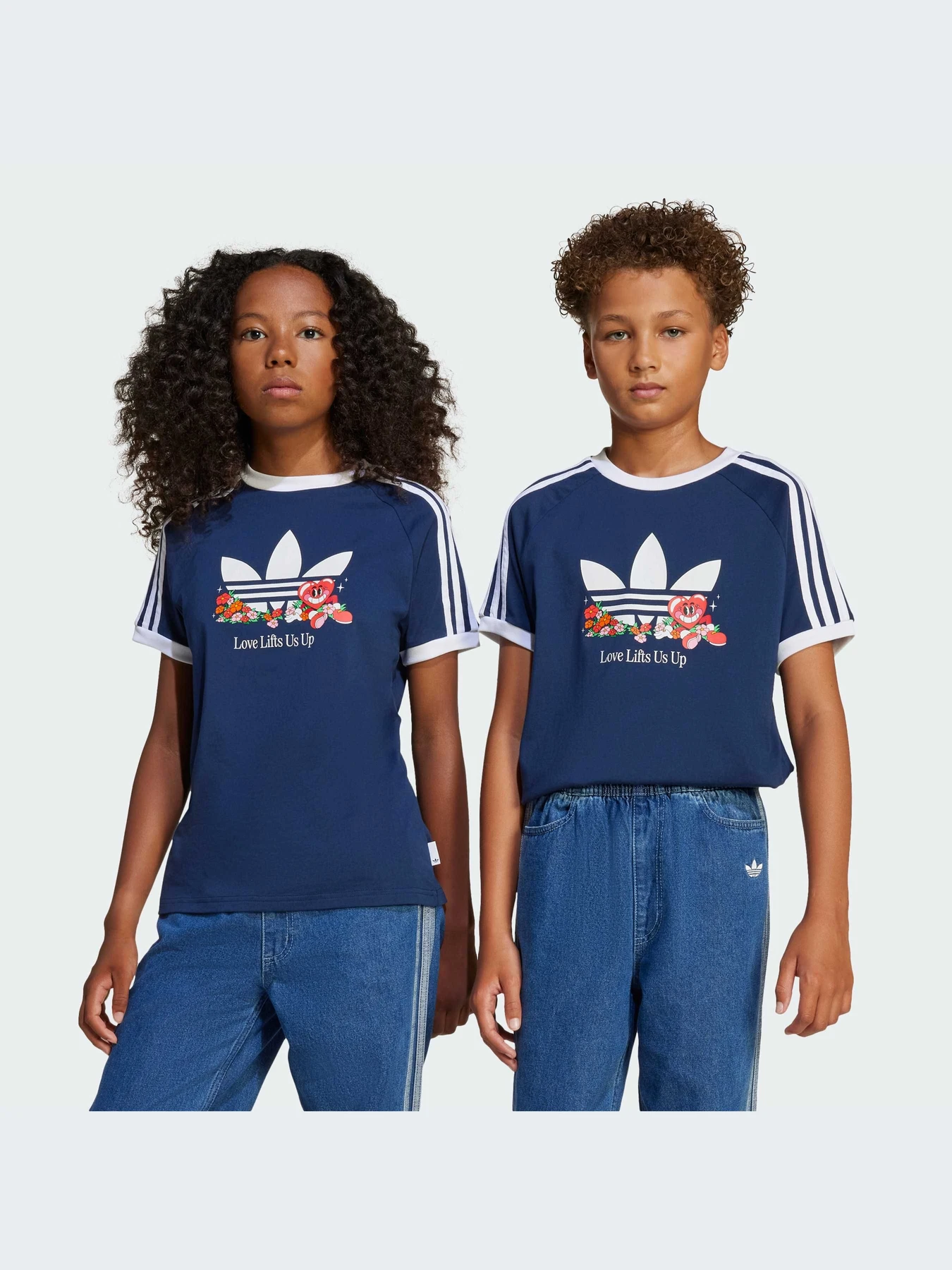 Футболки и поло Adidas Graphics модель JD0389-KZ Футболки и поло Adidas Graphics модель JD0389-KZ Фото
