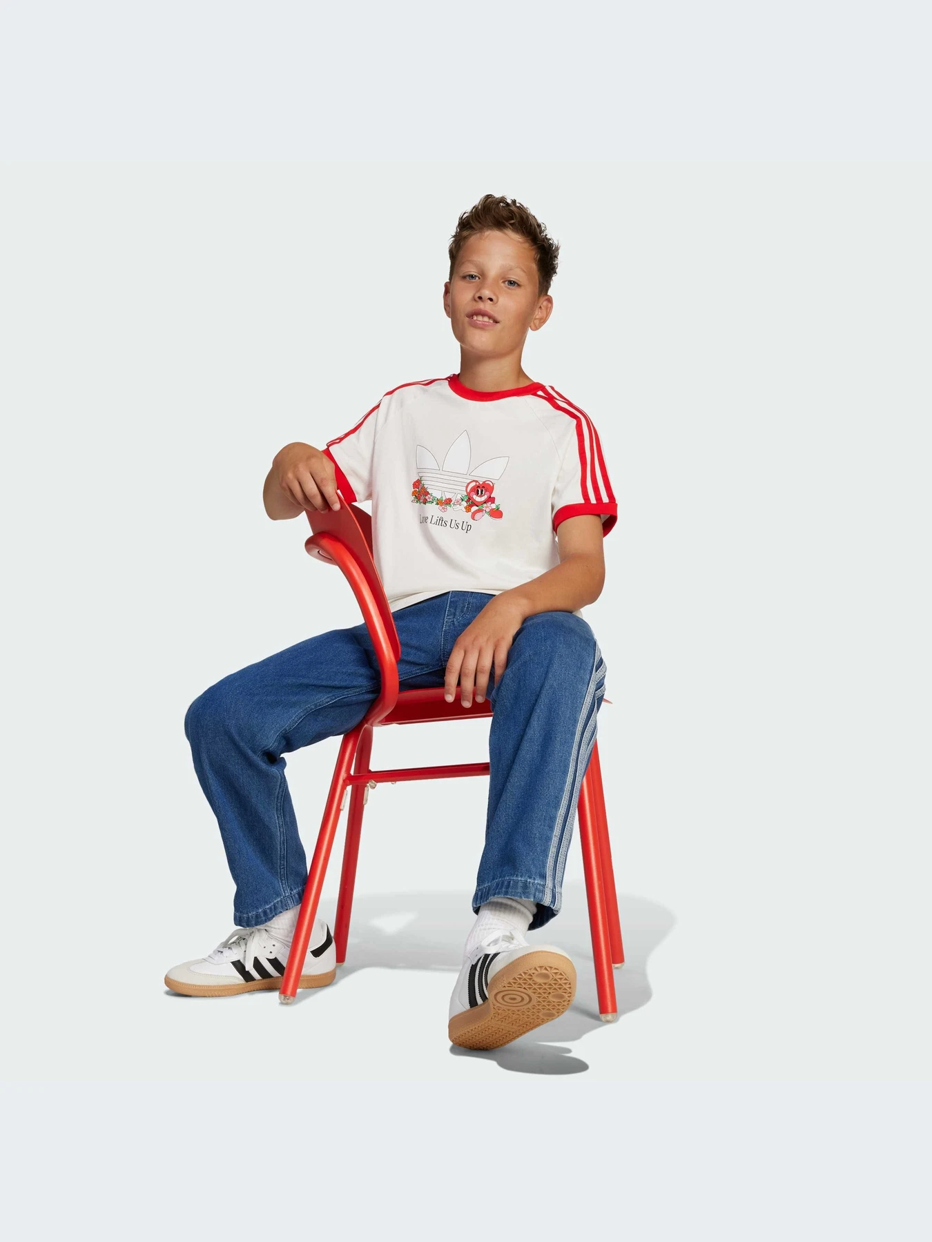 Футболки и поло Adidas Graphics модель JD0390-KZ Футболки и поло Adidas Graphics модель JD0390-KZ Фото