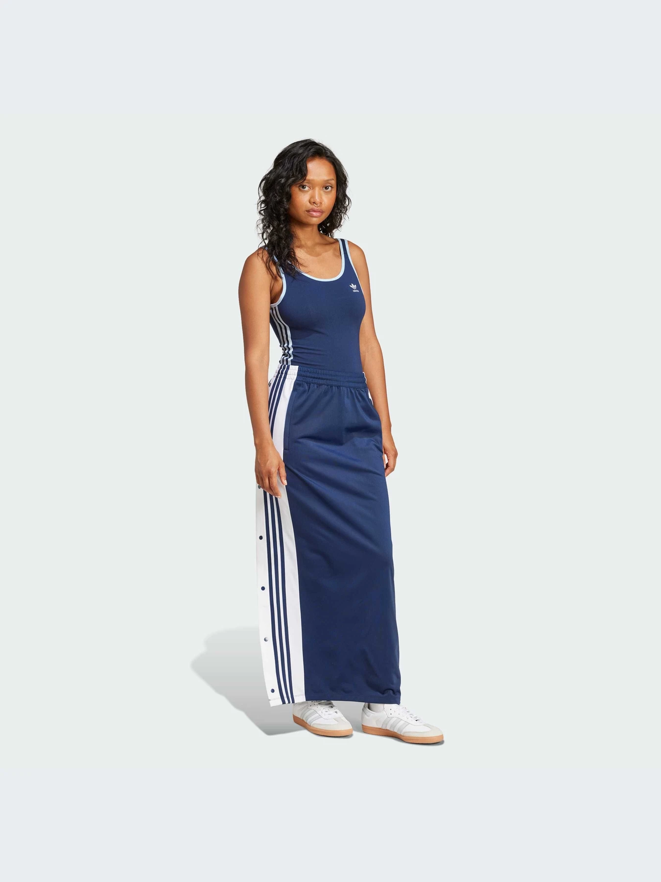 Юбки Adidas Adicolor модель JD0924-KZ Юбки Adidas Adicolor модель JD0924-KZ Фото