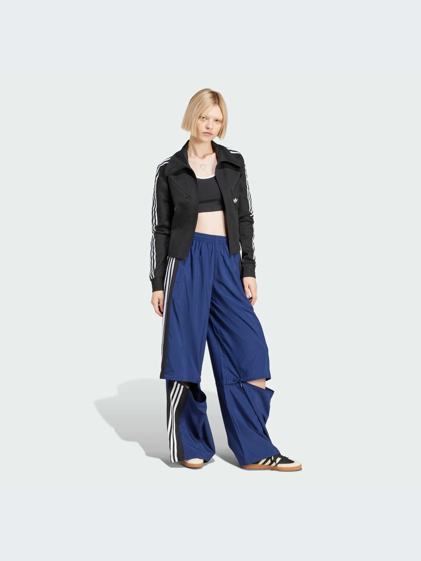Футболки и поло Adidas Adicolor модель JD4612-KZ Футболки и поло Adidas Adicolor модель JD4612-KZ Фото