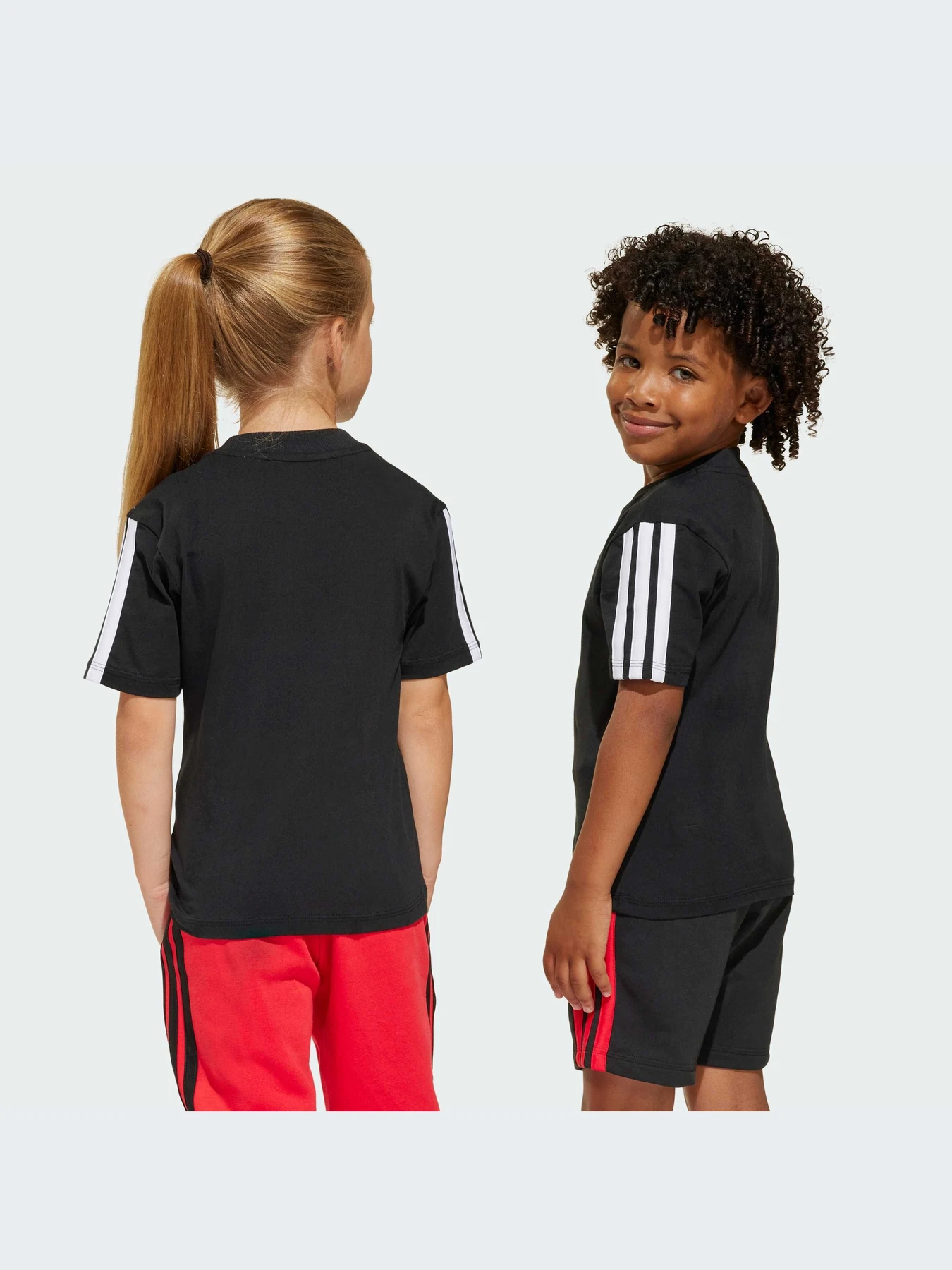 Футболки и поло Adidas модель JE0317-KZ Футболки и поло Adidas модель JE0317-KZ Фото