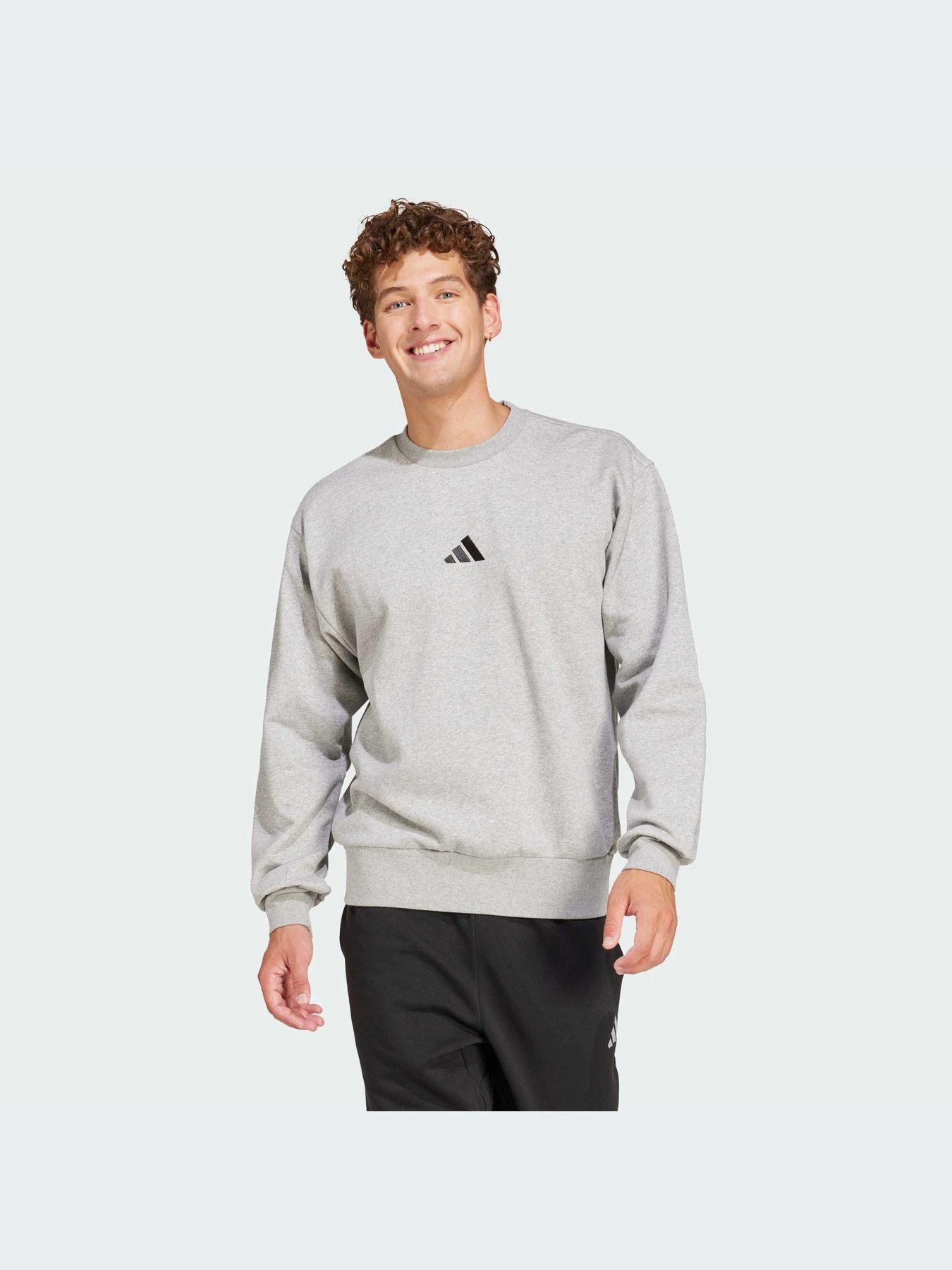 Худи и свитшоты Adidas модель JE3790-KZ Худи и свитшоты Adidas модель JE3790-KZ Фото
