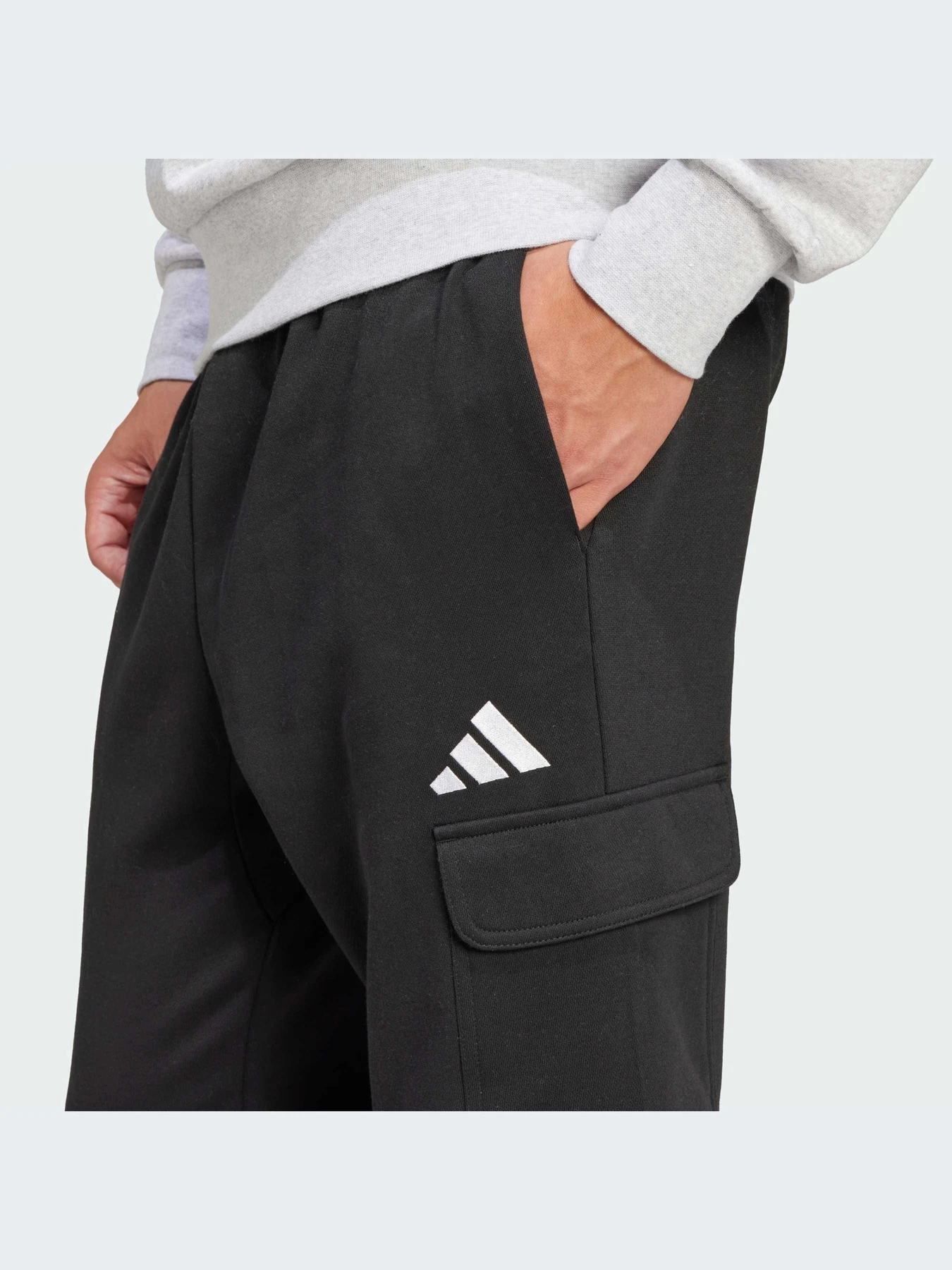 Брюки Adidas модель JE3820-KZ Брюки Adidas модель JE3820-KZ Фото