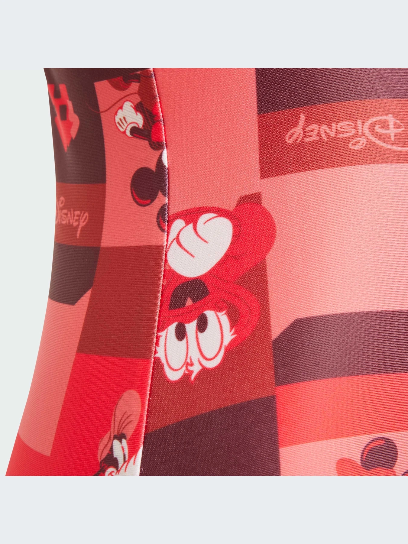 Одежда для пляжа Adidas Disney модель JF8435-KZ Одежда для пляжа Adidas Disney модель JF8435-KZ Фото