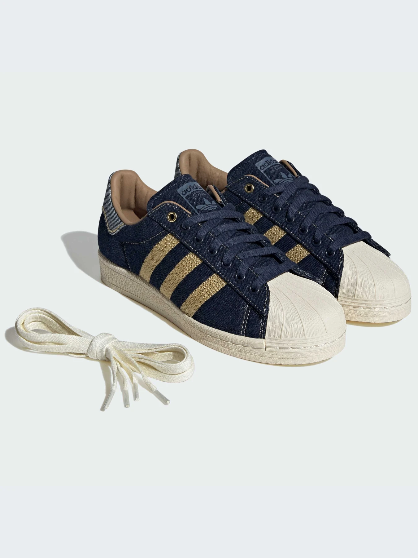 Кроссовки Adidas Superstar модель JH5577-KZ Кроссовки Adidas Superstar модель JH5577-KZ Фото