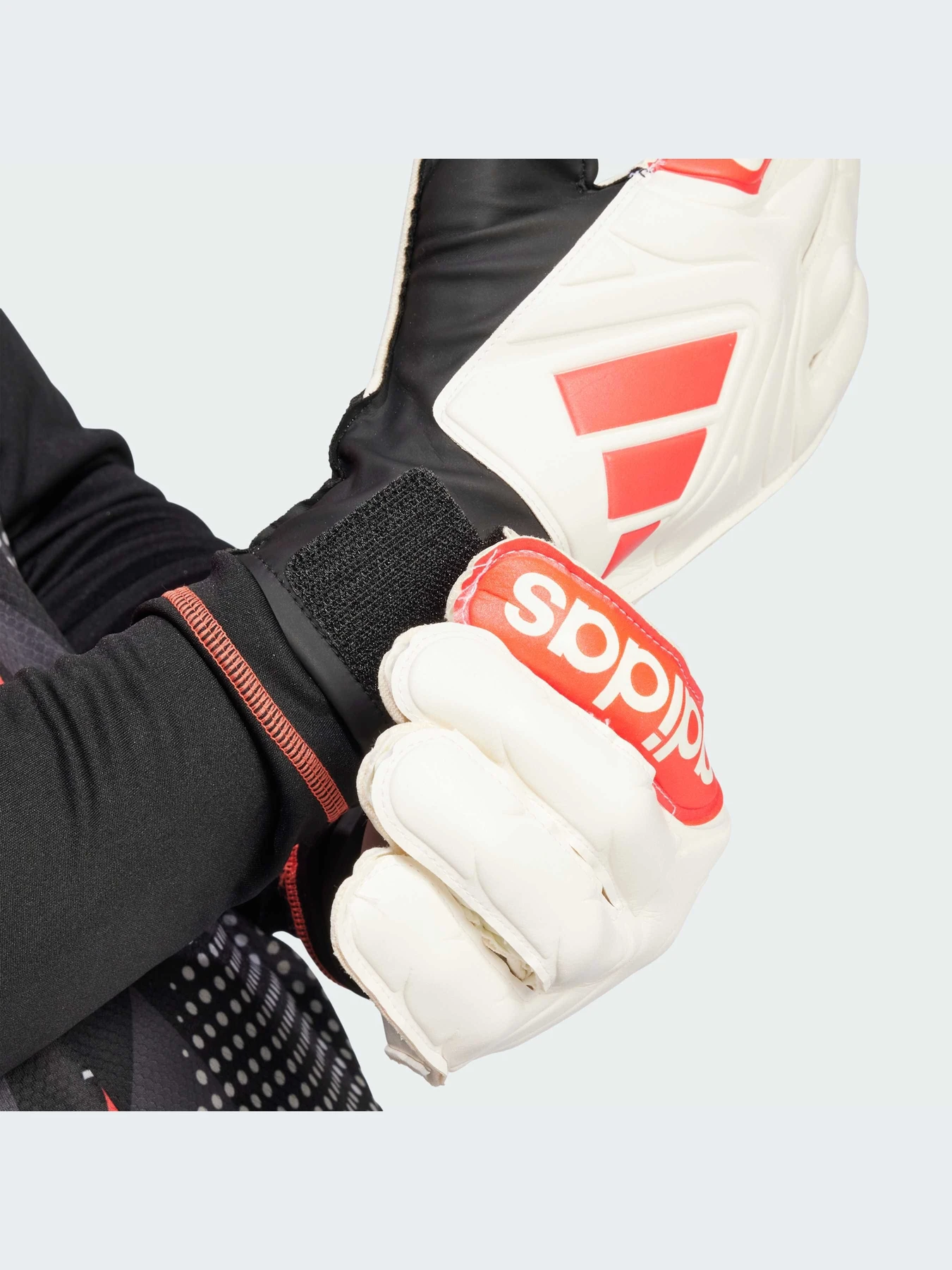 Перчатки для спорта Adidas модель JH3789-KZ Перчатки для спорта Adidas модель JH3789-KZ Фото
