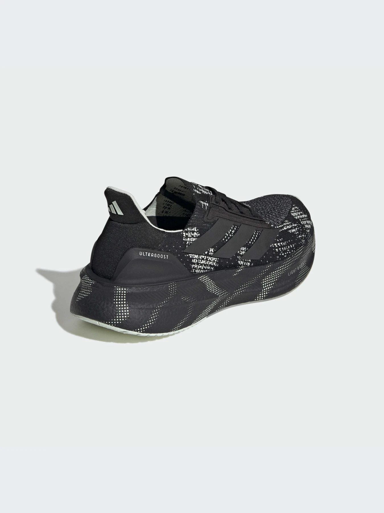 Кроссовки Adidas Ultraboost модель JI1514-KZ Фото
