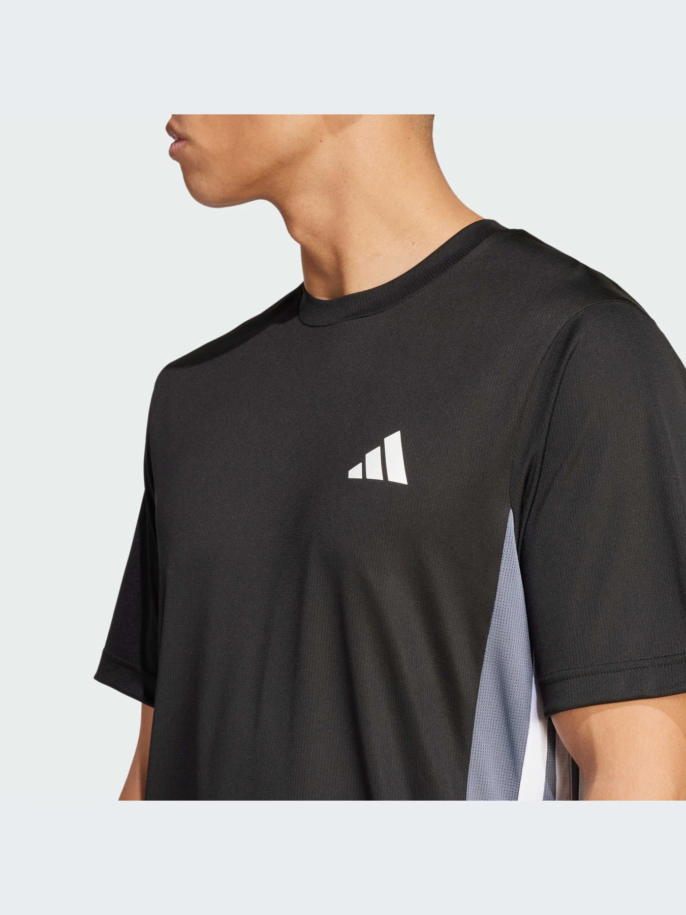 Футболки и поло Adidas модель JI8397-KZ Футболки и поло Adidas модель JI8397-KZ Фото