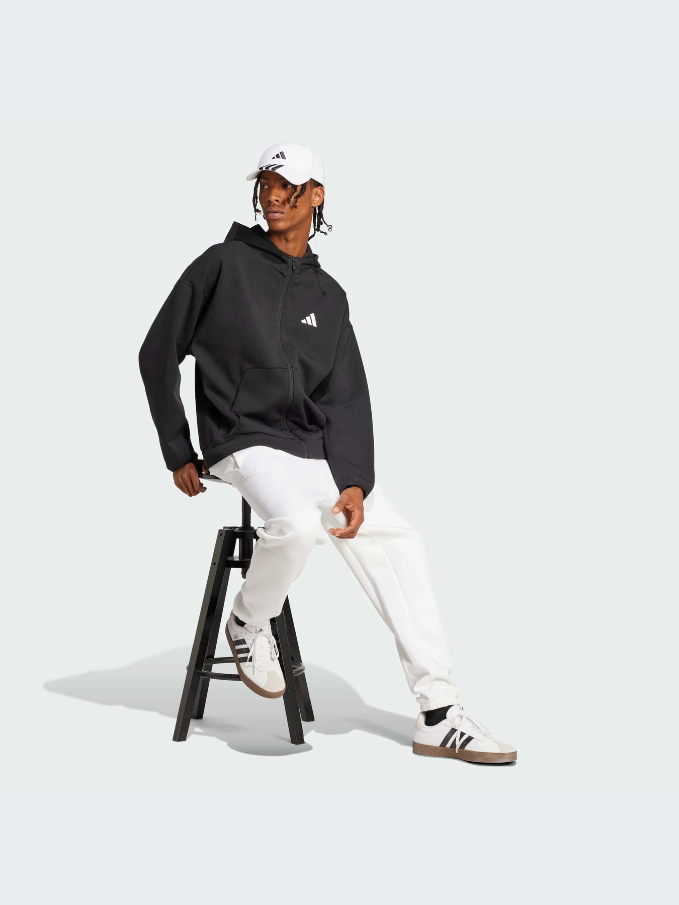 Худи и свитшоты Adidas модель JI8768-KZ Худи и свитшоты Adidas модель JI8768-KZ Фото