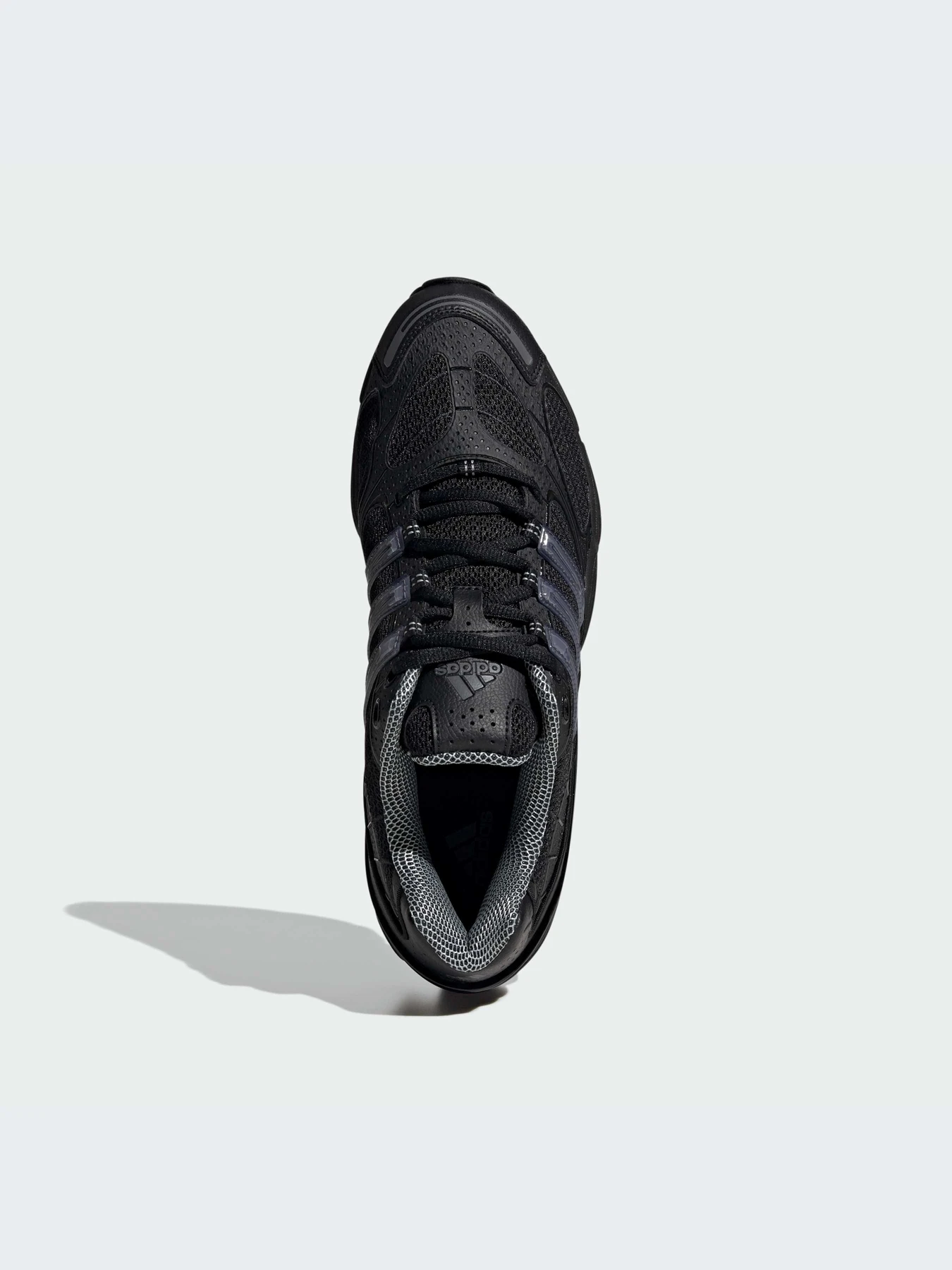 Кроссовки Adidas модель JI2601-KZ Кроссовки Adidas модель JI2601-KZ Фото