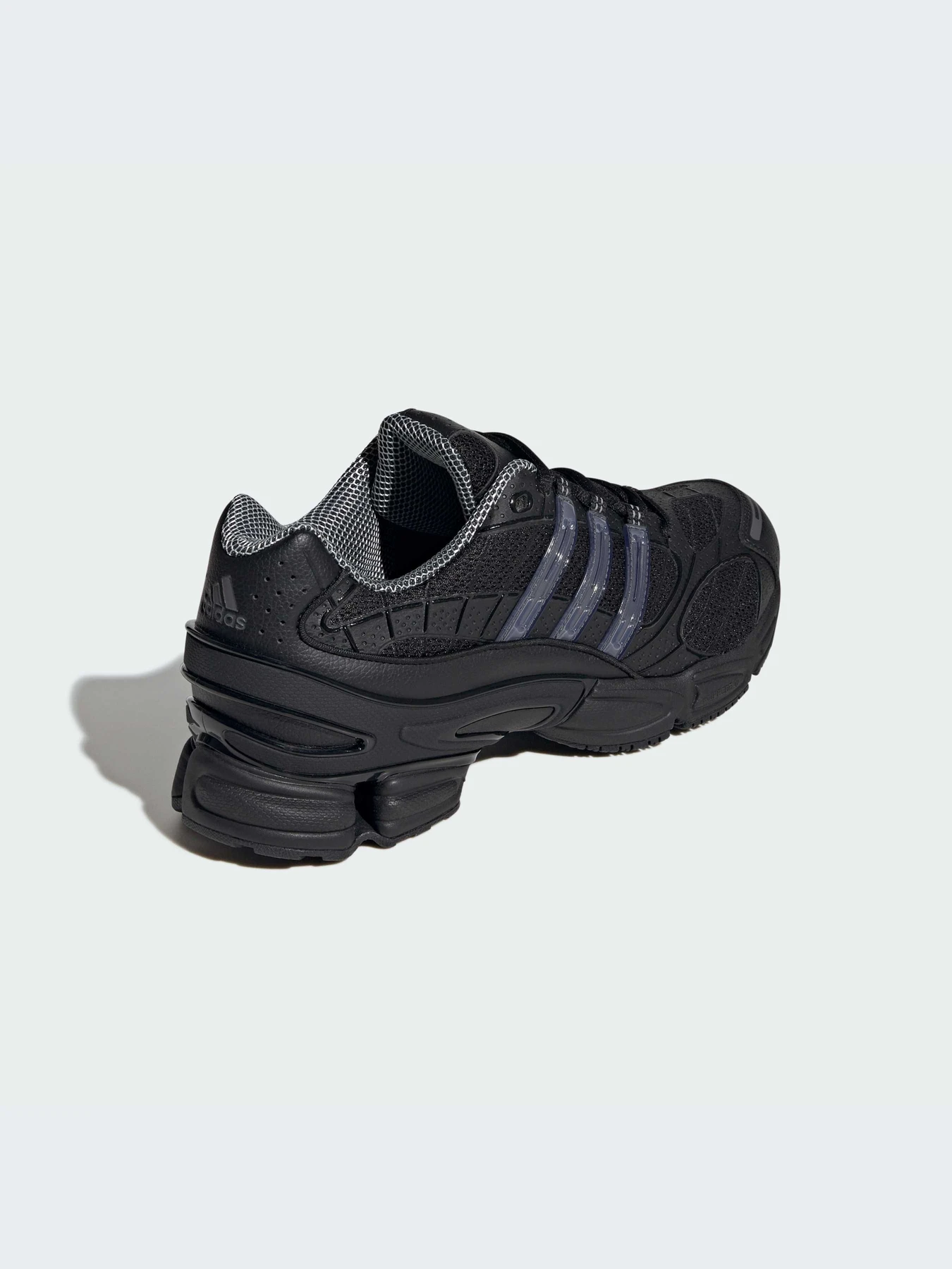 Кроссовки Adidas модель JI2601-KZ Кроссовки Adidas модель JI2601-KZ Фото