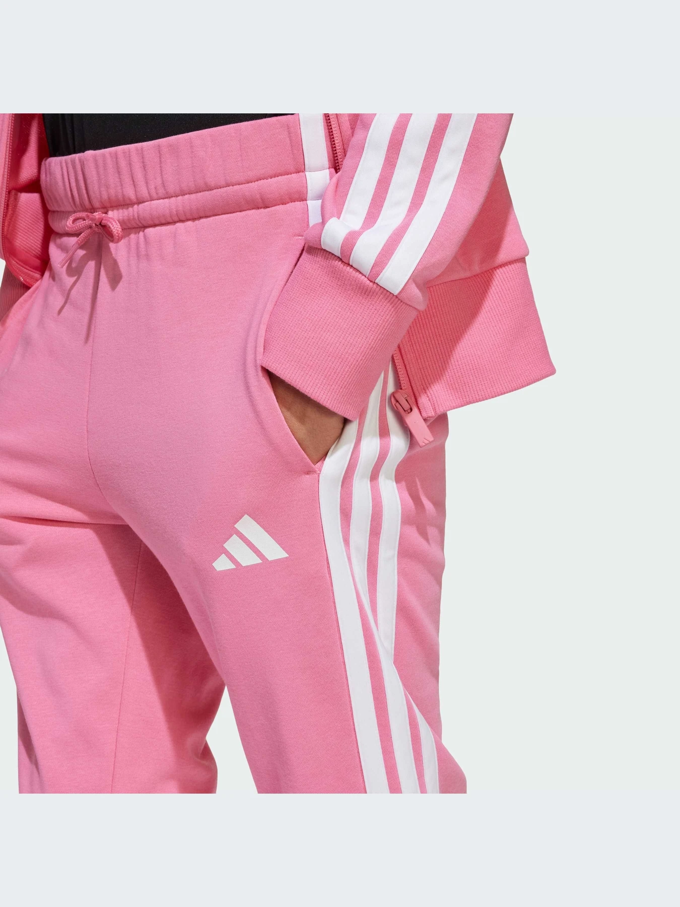 Костюмы Adidas модель JI6037-KZ Костюмы Adidas модель JI6037-KZ Фото