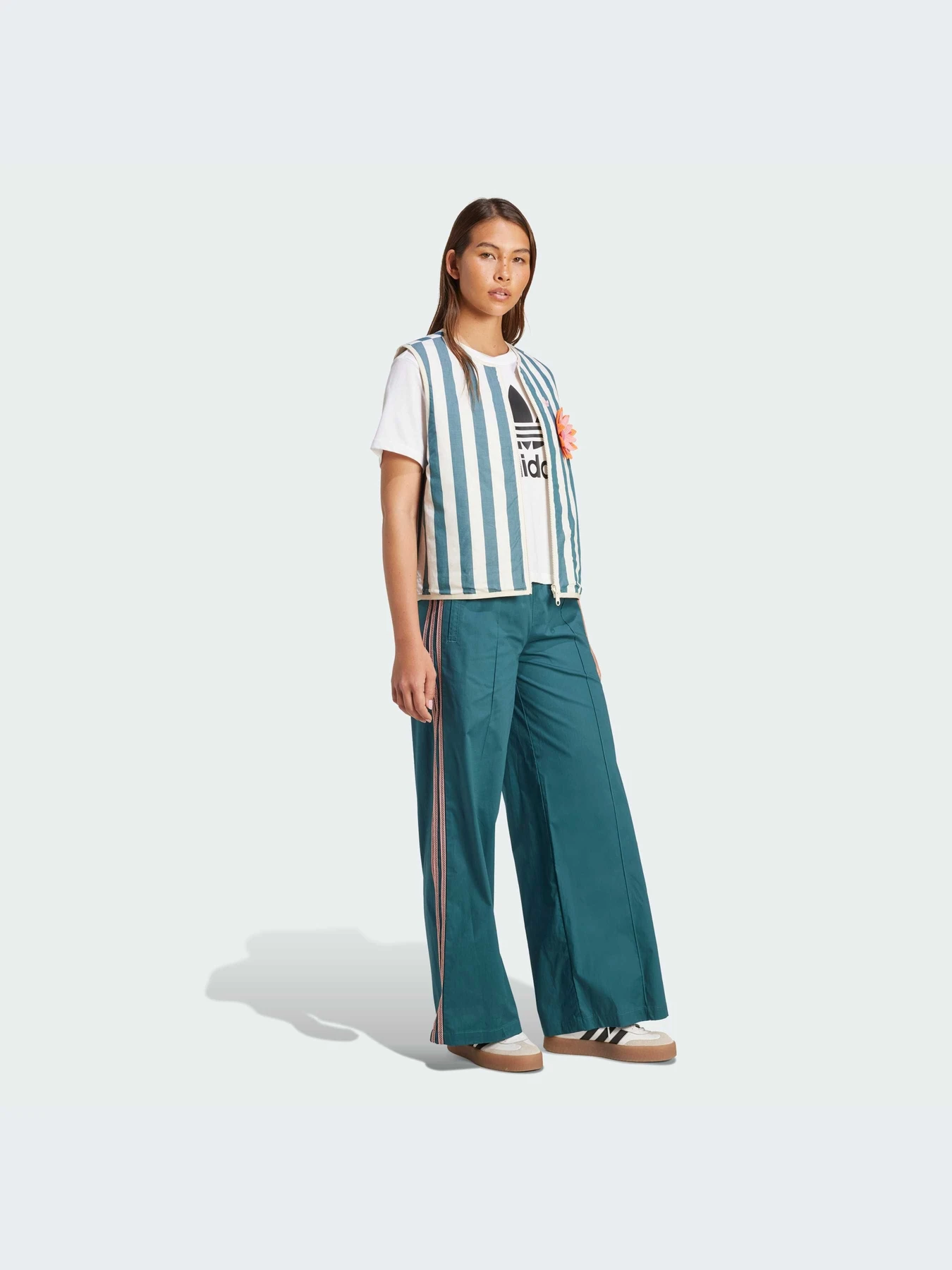 Худи и свитшоты Adidas модель KC0674-KZ Худи и свитшоты Adidas модель KC0674-KZ Фото