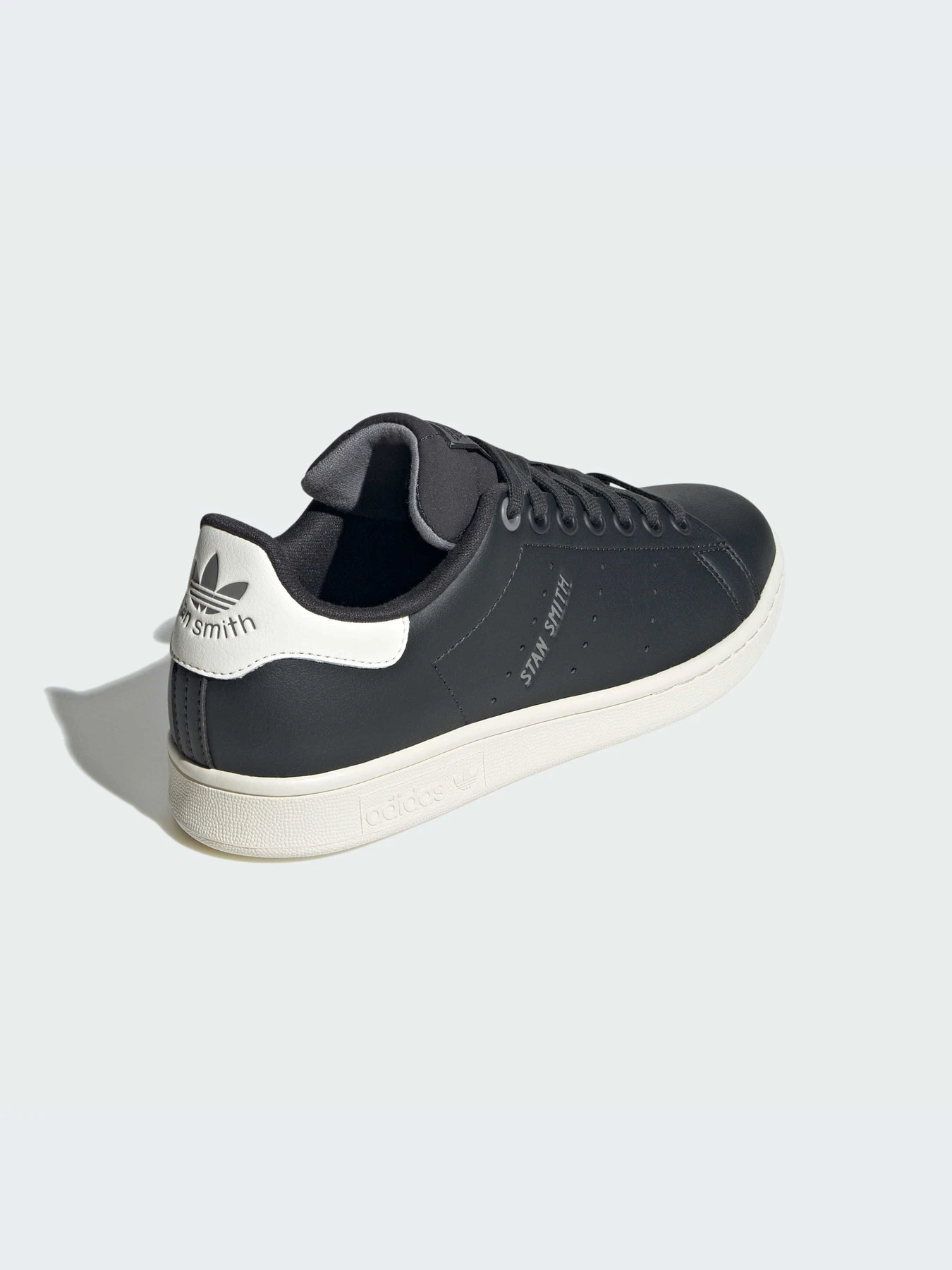 Кроссовки Adidas Stan Smith модель ID4548-KZ Кроссовки Adidas Stan Smith модель ID4548-KZ Фото