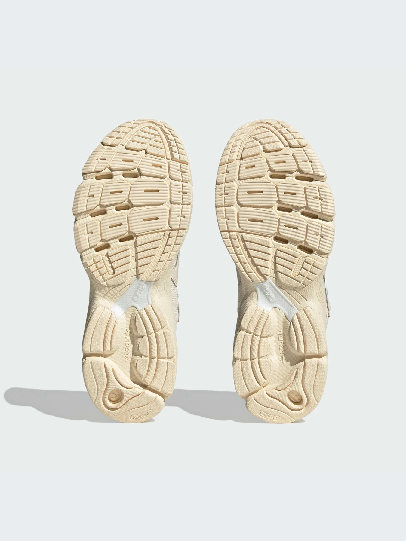 Кроссовки Adidas модель IE6989-KZ Кроссовки Adidas модель IE6989-KZ Фото