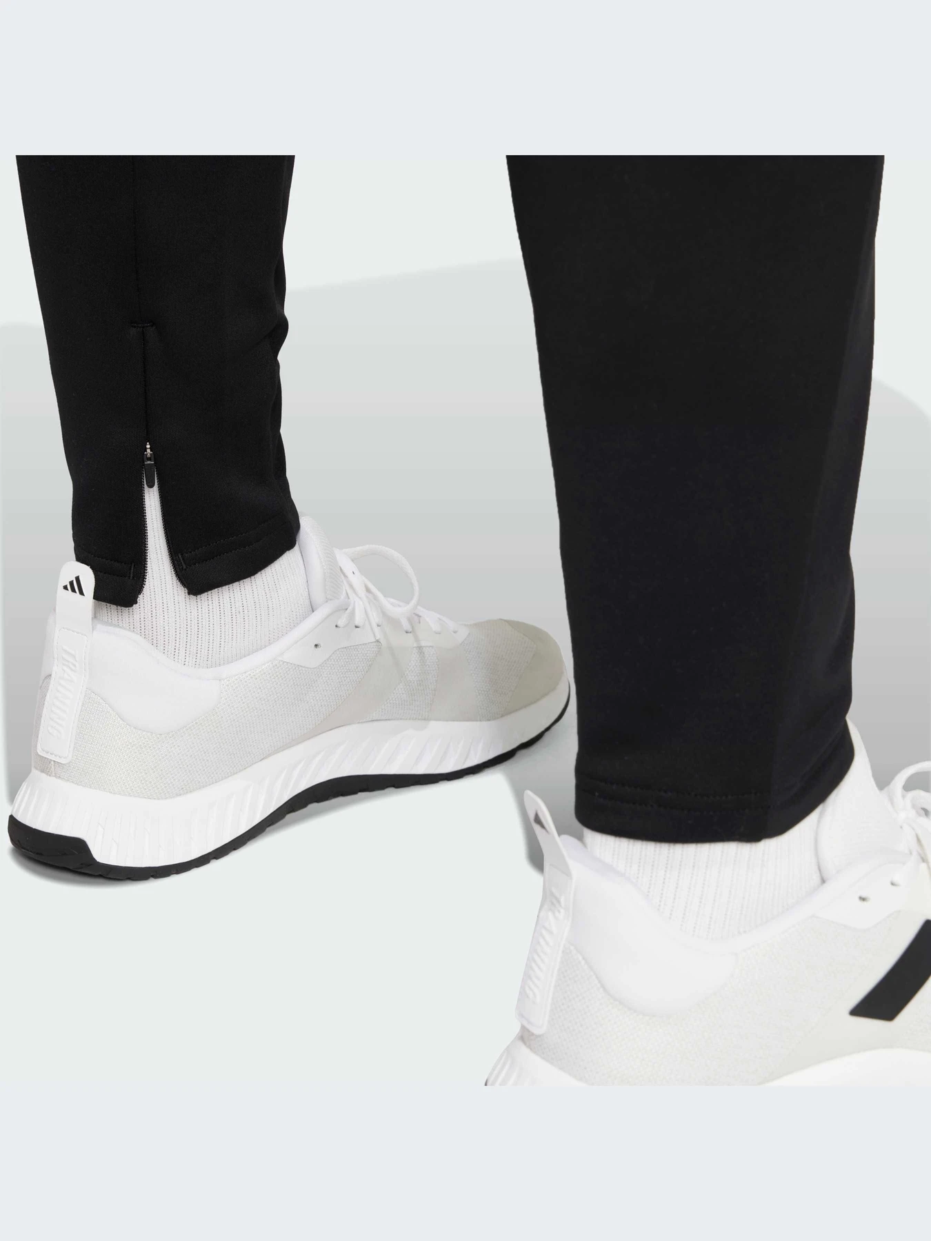 Брюки Adidas модель IN5611-KZ Брюки Adidas модель IN5611-KZ Фото