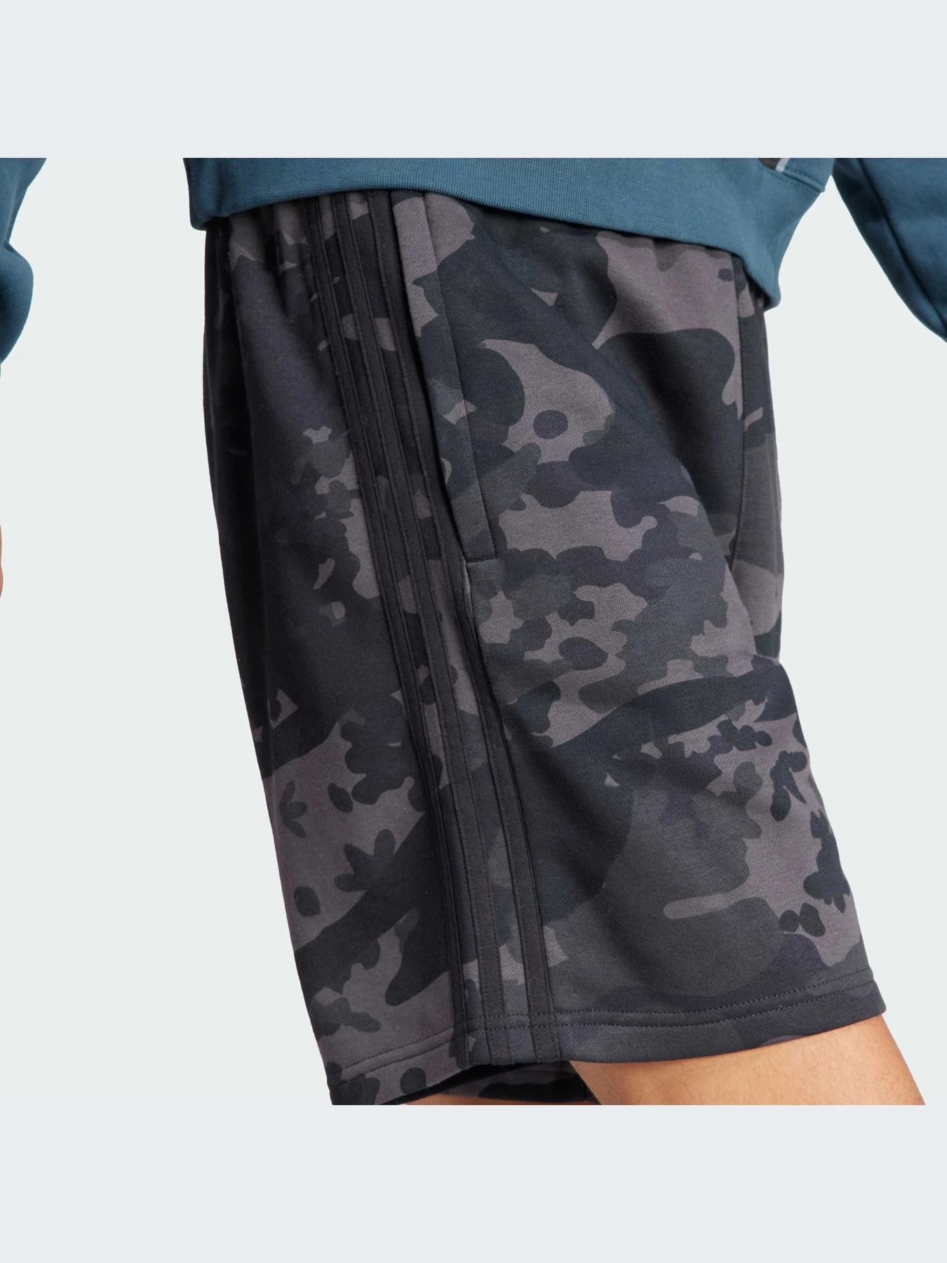 Шорты Adidas Graphics модель IS2941-KZ Шорты Adidas Graphics модель IS2941-KZ Фото