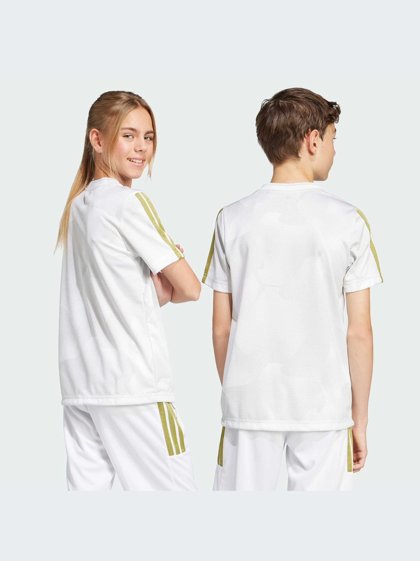Футболки и поло Adidas Tiro модель JD0498-KZ Футболки и поло Adidas Tiro модель JD0498-KZ Фото