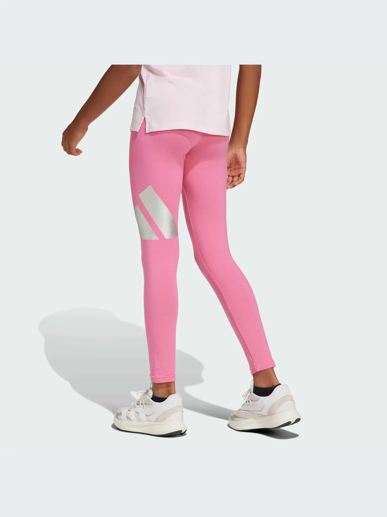 Брюки Adidas модель JD1856-KZ Брюки Adidas модель JD1856-KZ Фото