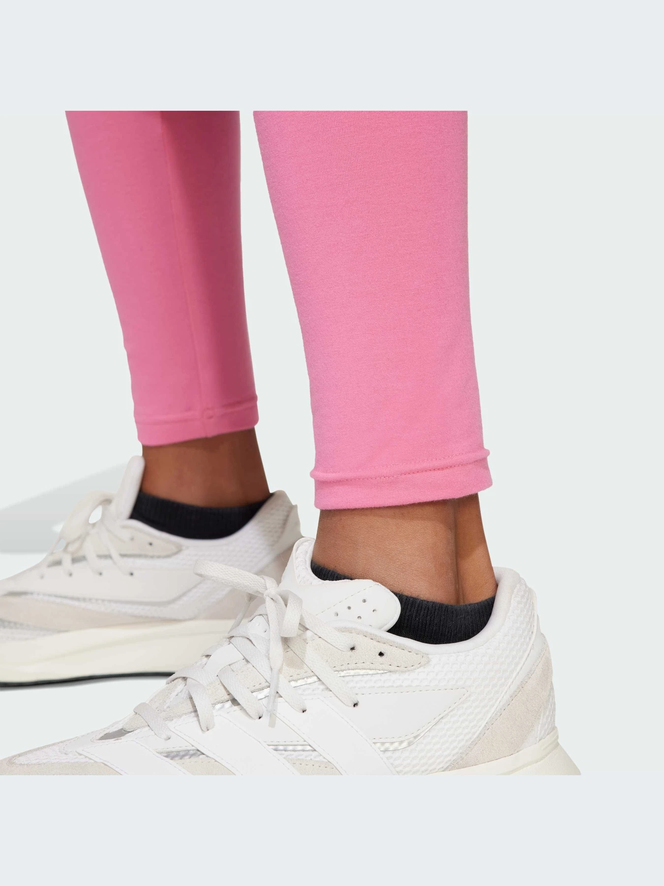 Брюки Adidas модель JD1856-KZ Брюки Adidas модель JD1856-KZ Фото