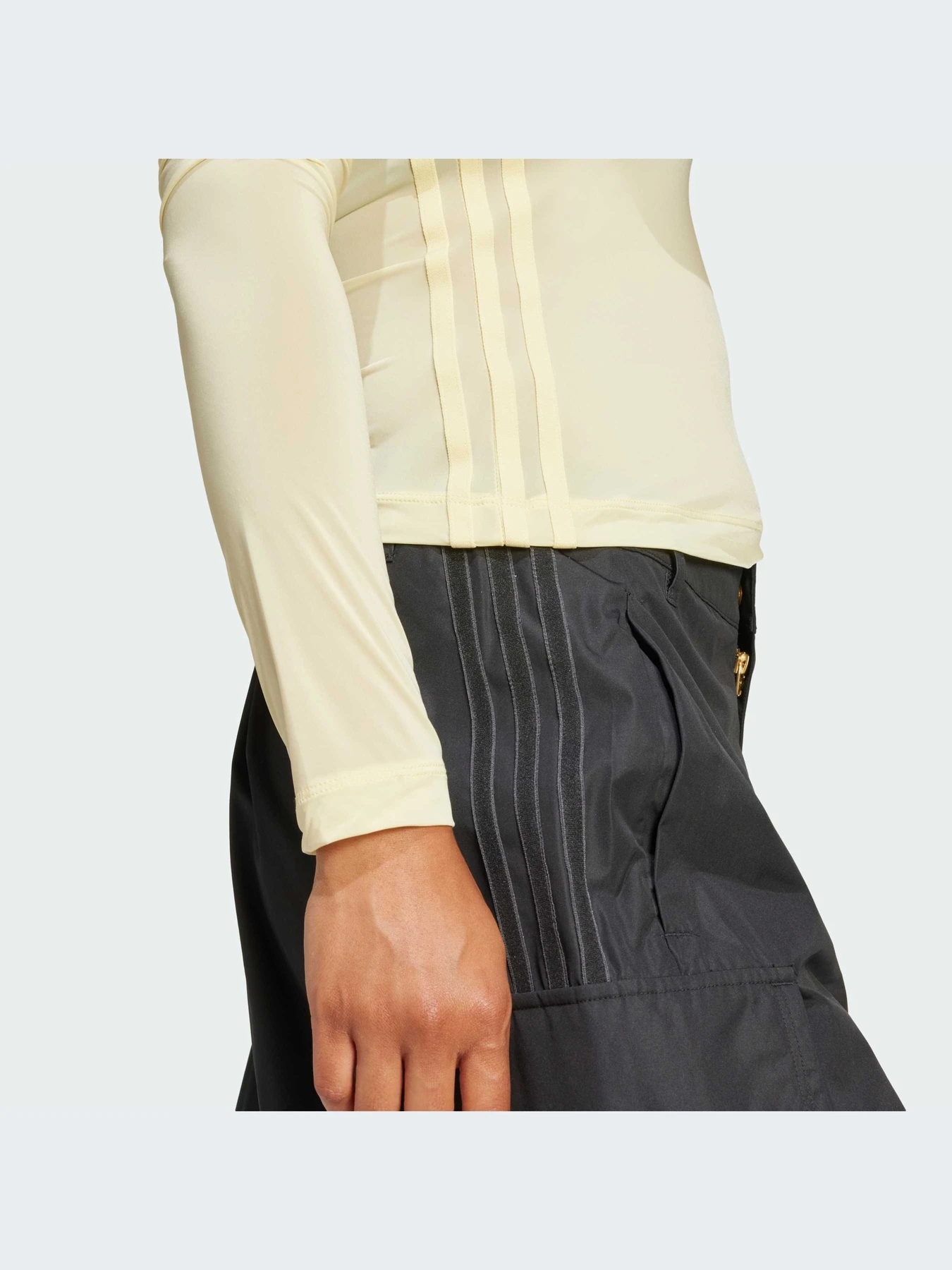 Худи и свитшоты Adidas Adicolor модель JD3599-KZ Худи и свитшоты Adidas Adicolor модель JD3599-KZ Фото