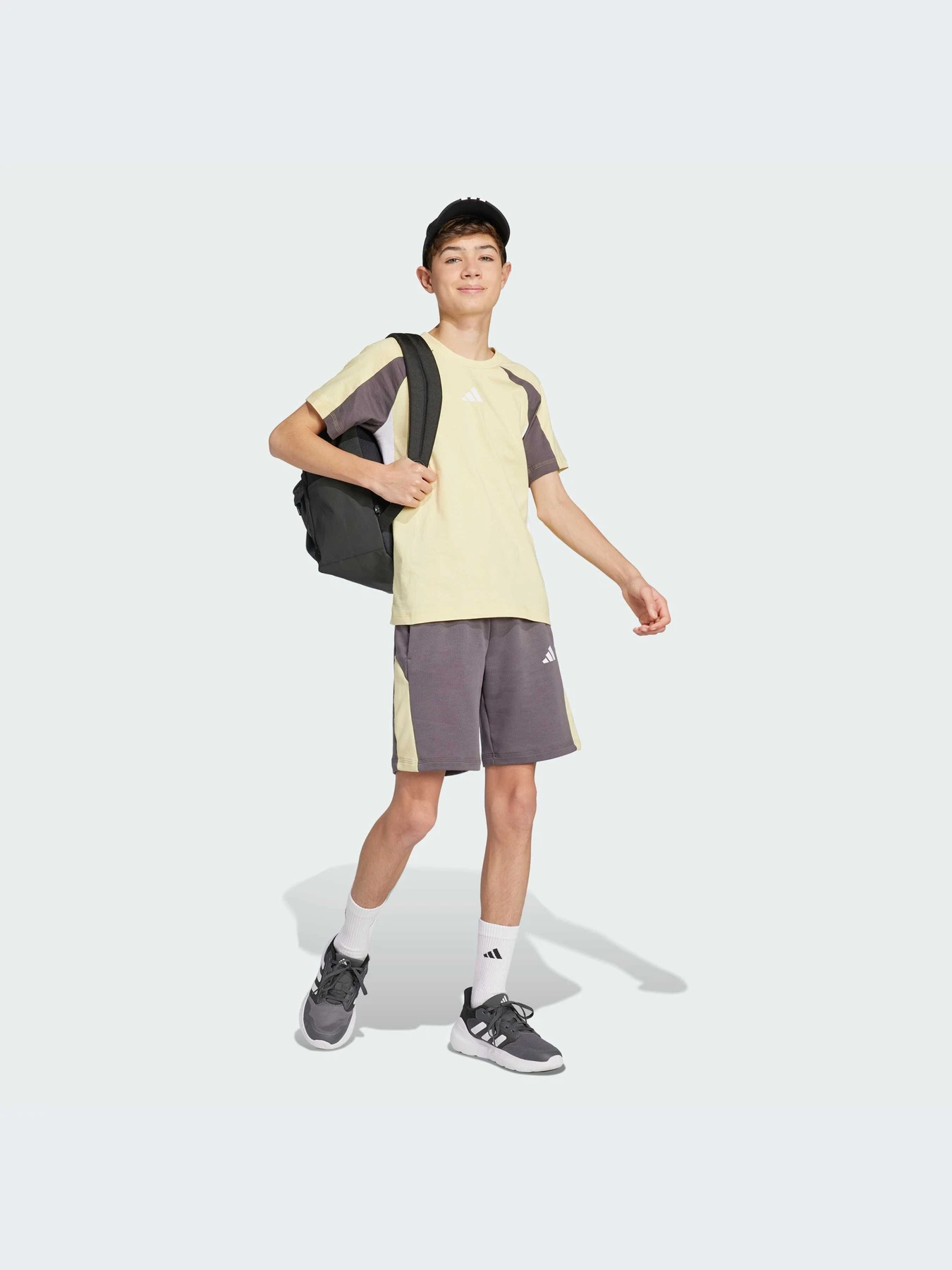 Шорты Adidas модель JD4590-KZ Шорты Adidas модель JD4590-KZ Фото