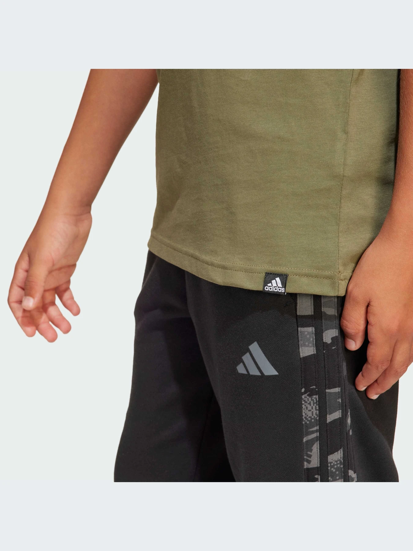 Футболки и поло Adidas модель JI6728-KZ Футболки и поло Adidas модель JI6728-KZ Фото