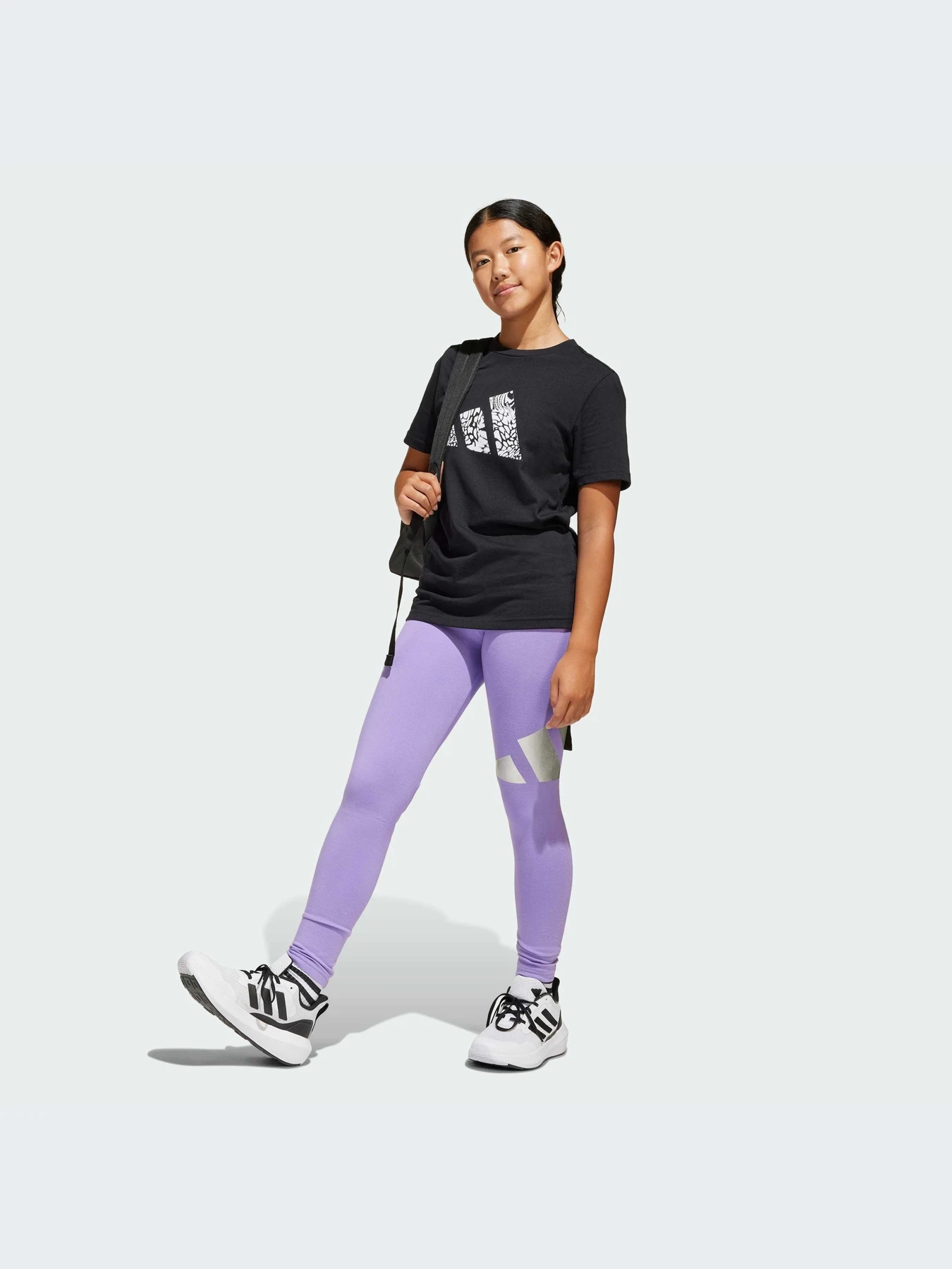 Футболки и поло Adidas модель JI6733-KZ Футболки и поло Adidas модель JI6733-KZ Фото